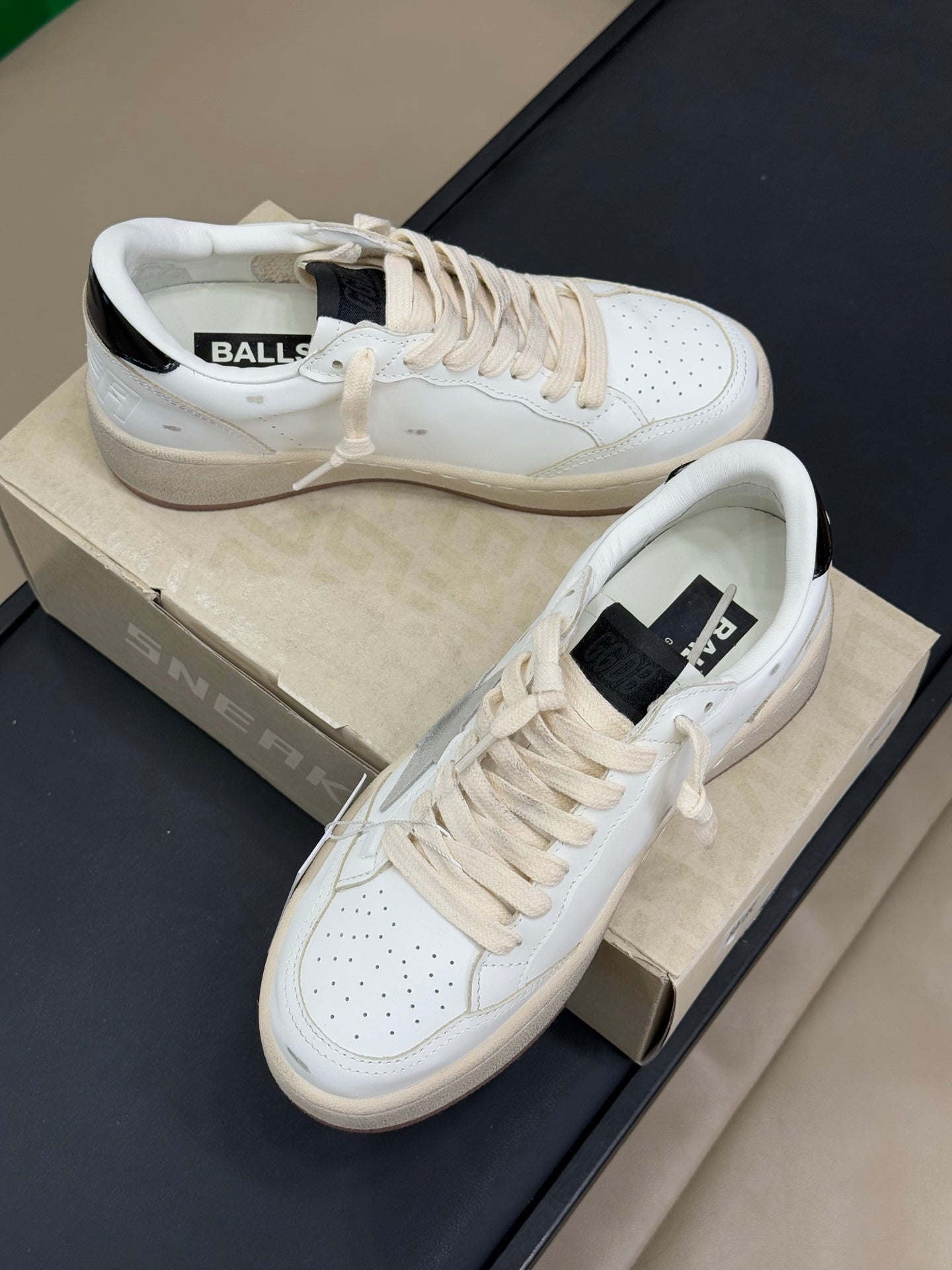 LuxluxHouse Best Quality Shoes Golden Goose