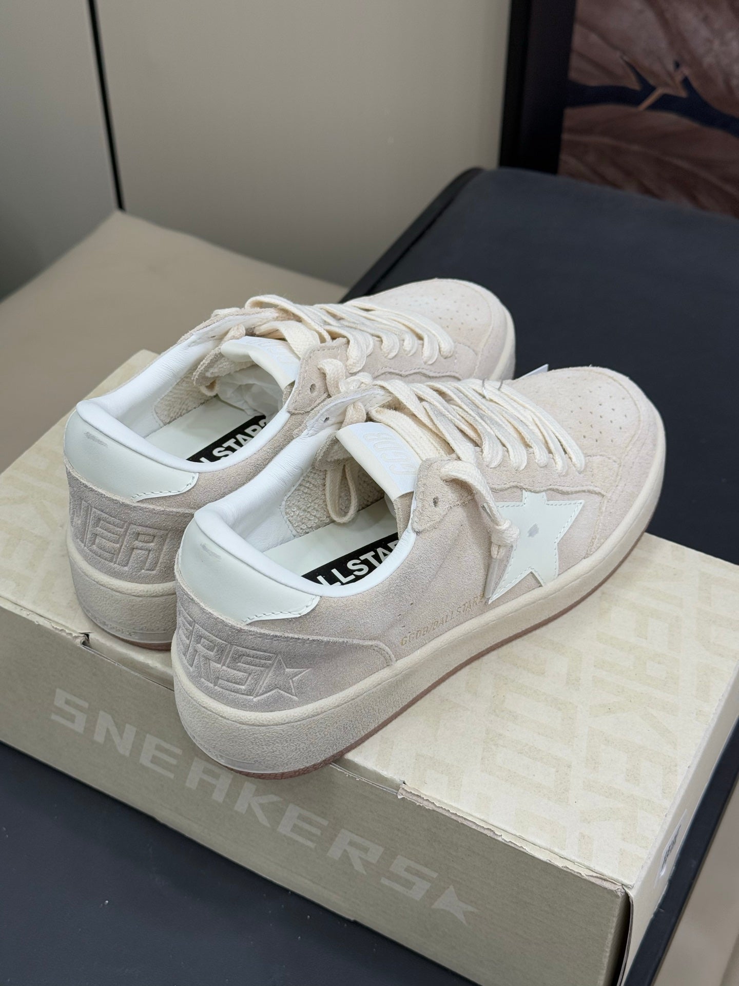 LuxluxHouse Best Quality Shoes Golden Goose