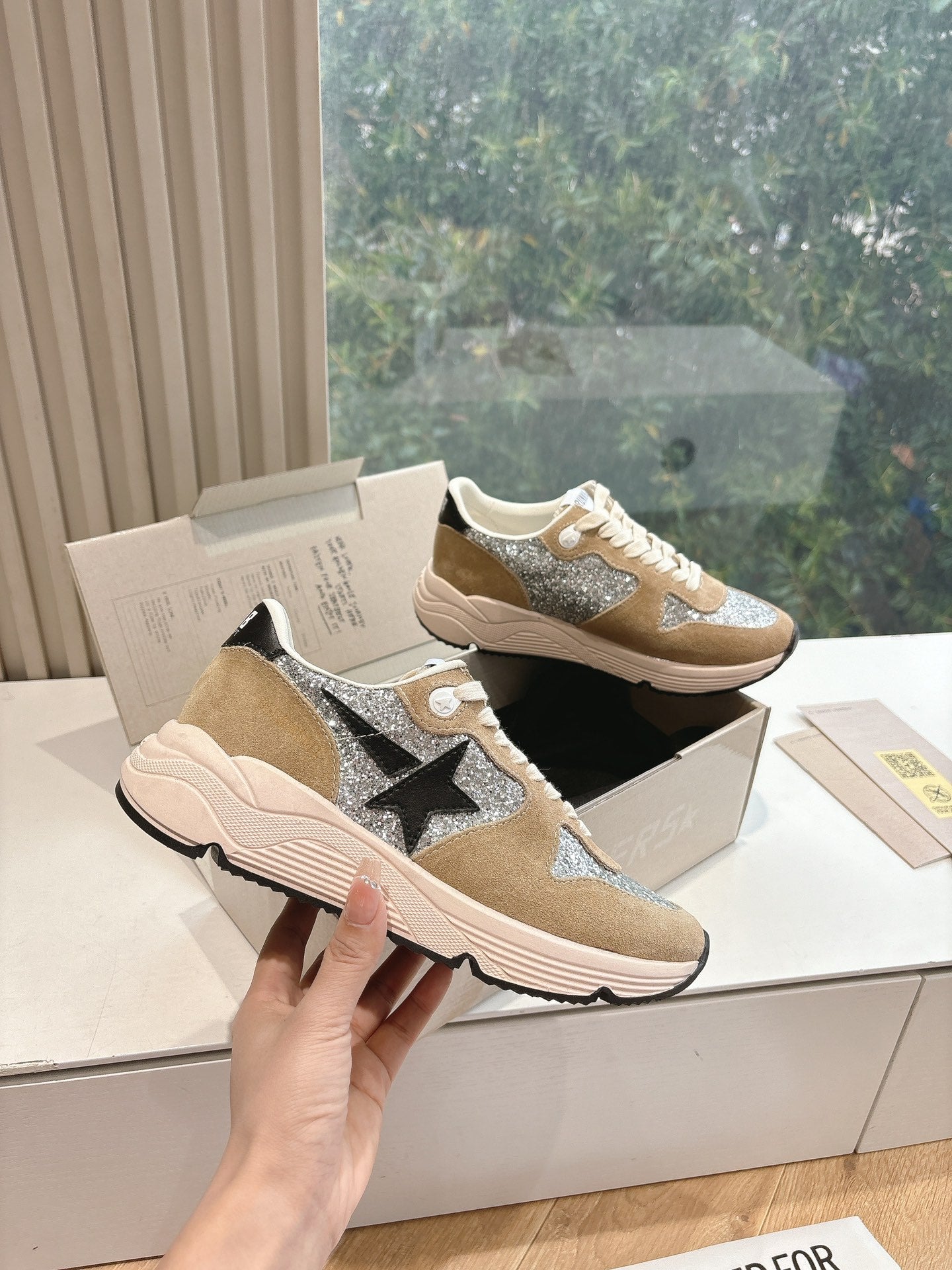 LuxluxHouse Best Quality Shoes Golden Goose