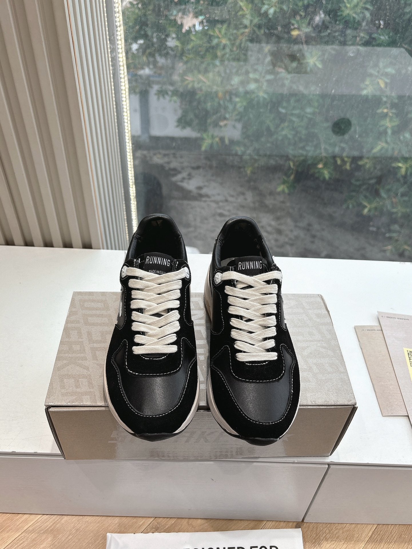 LuxluxHouse Best Quality Shoes Golden Goose