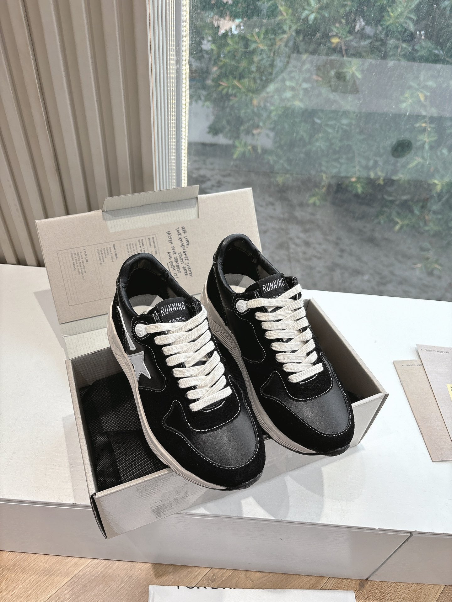 LuxluxHouse Best Quality Shoes Golden Goose