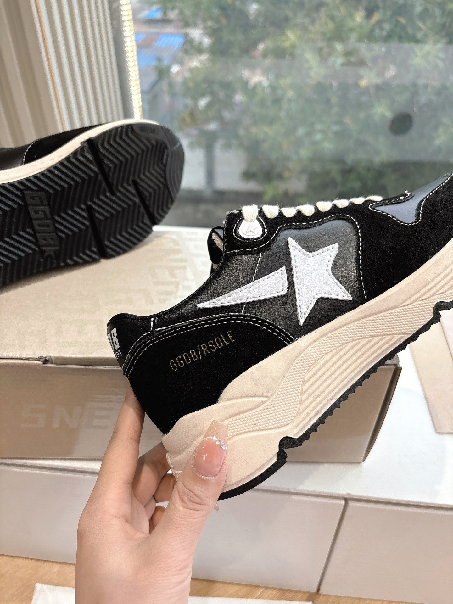 LuxluxHouse Best Quality Shoes Golden Goose