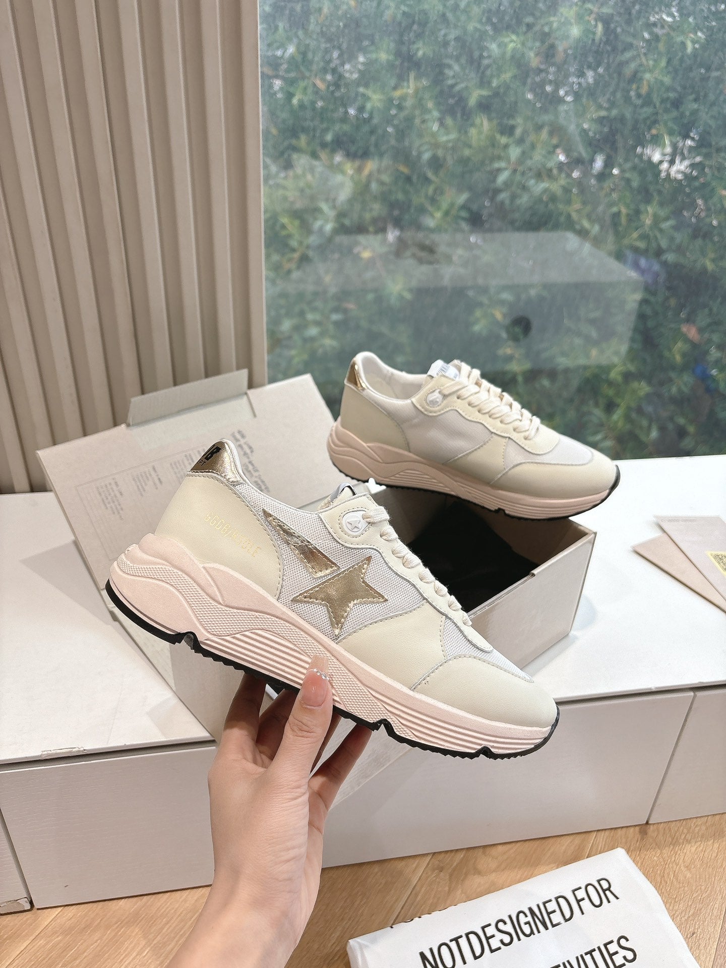 LuxluxHouse Best Quality Shoes Golden Goose
