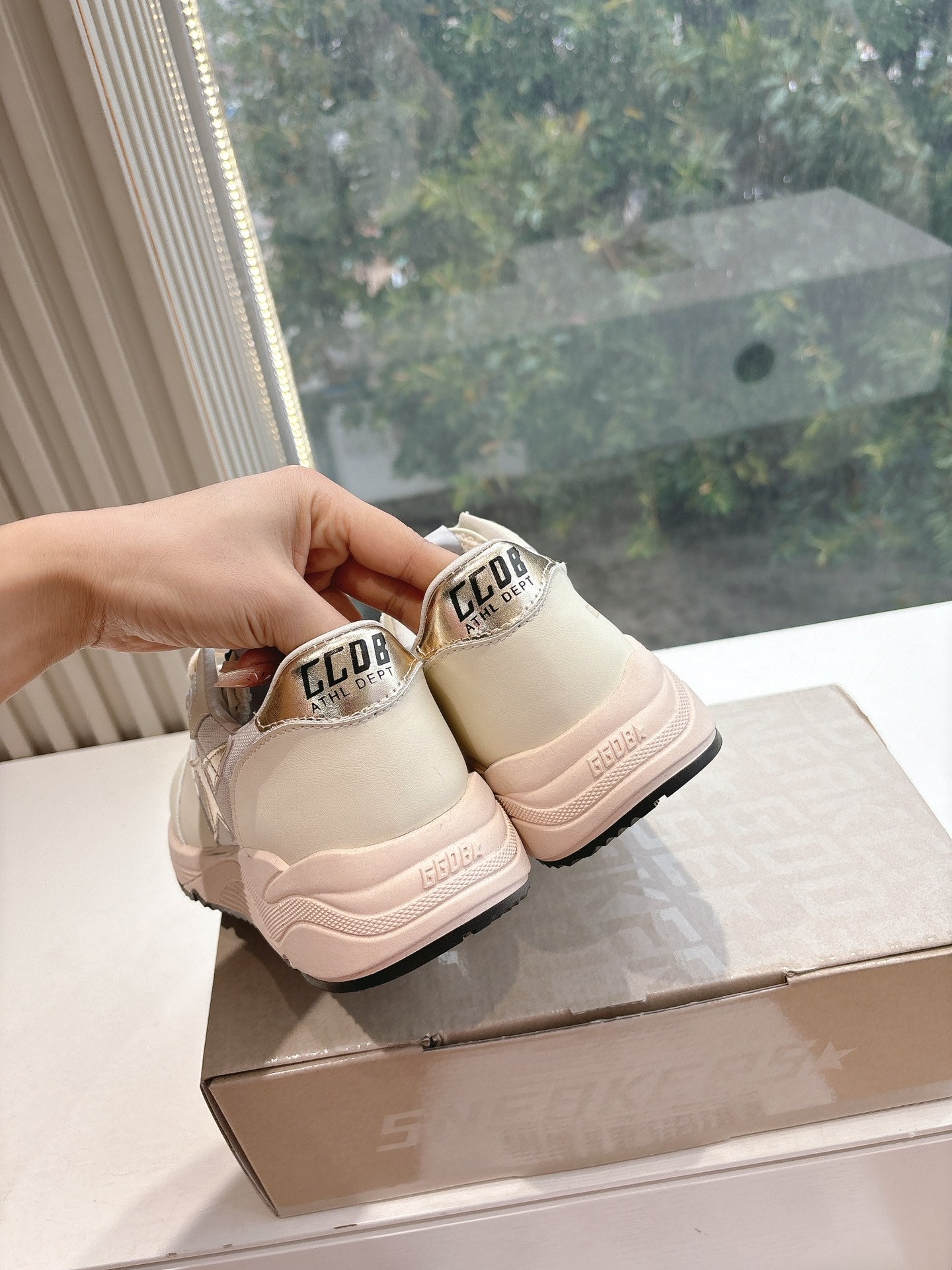 LuxluxHouse Best Quality Shoes Golden Goose