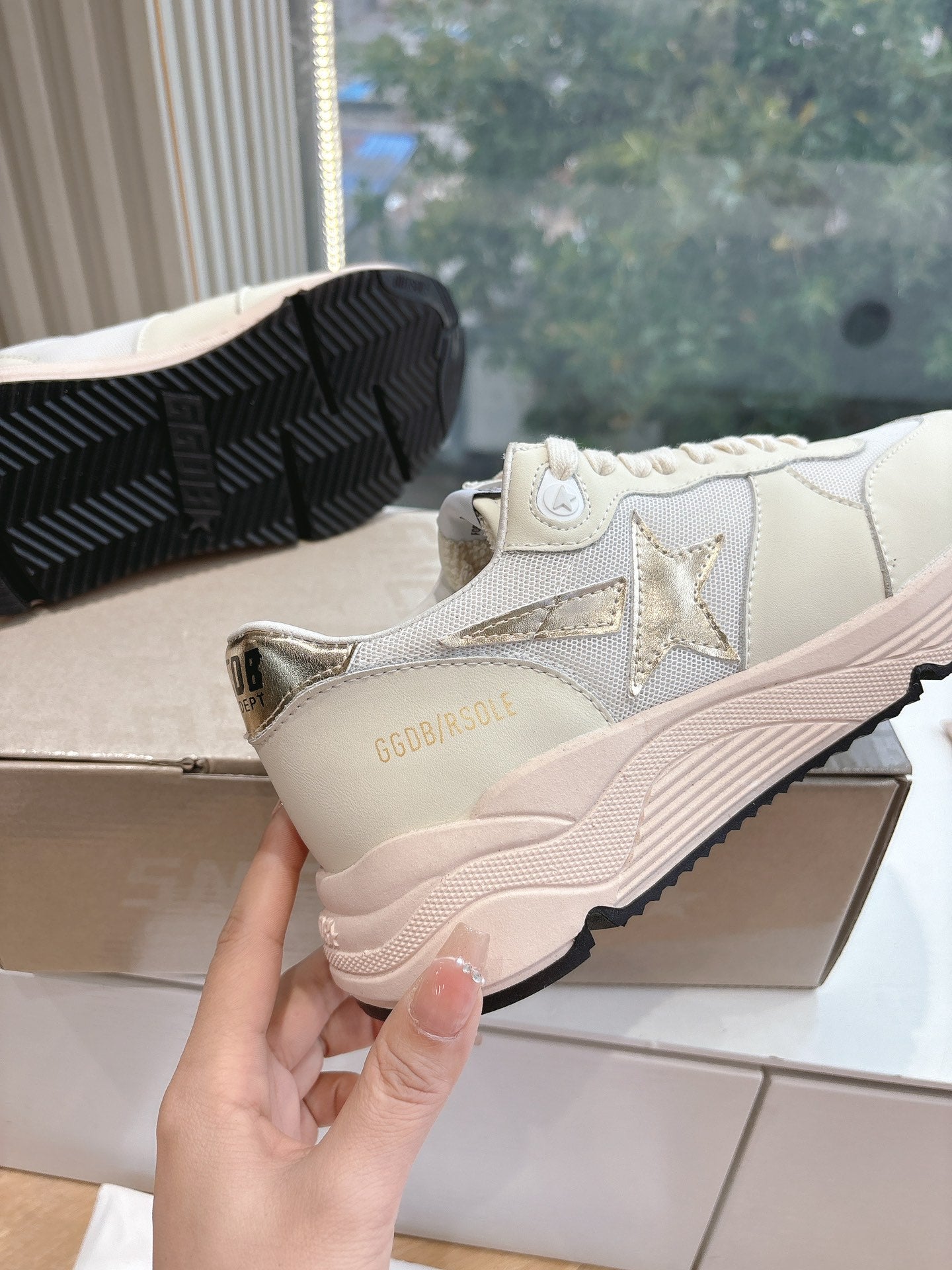 LuxluxHouse Best Quality Shoes Golden Goose