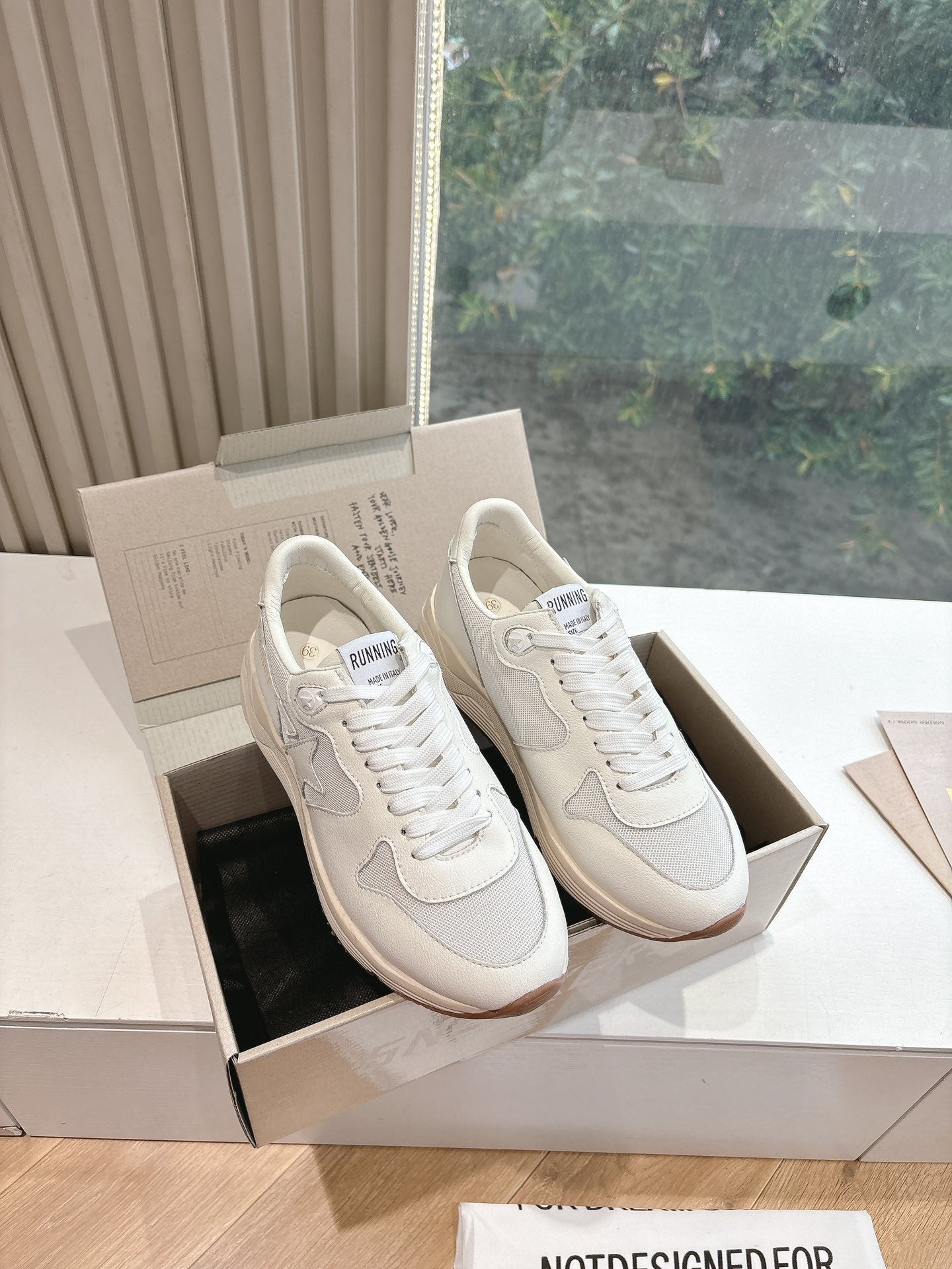 LuxluxHouse Best Quality Shoes Golden Goose
