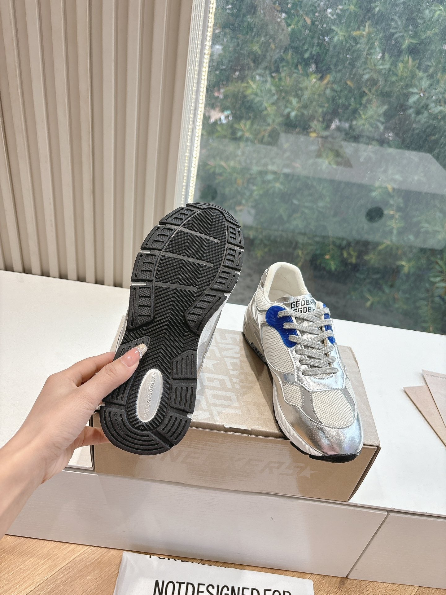 LuxluxHouse Best Quality Shoes Golden Goose