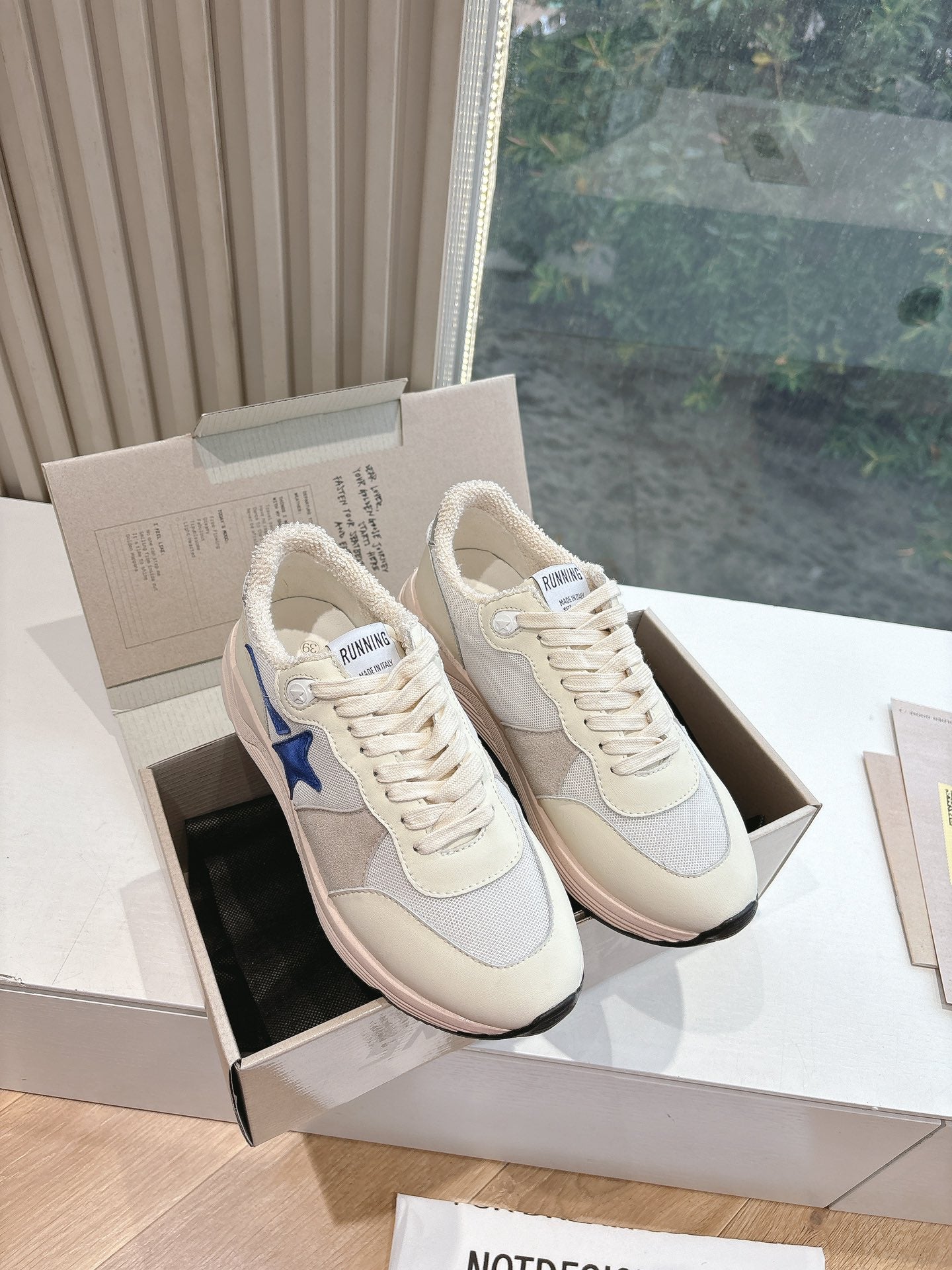LuxluxHouse Best Quality Shoes Golden Goose