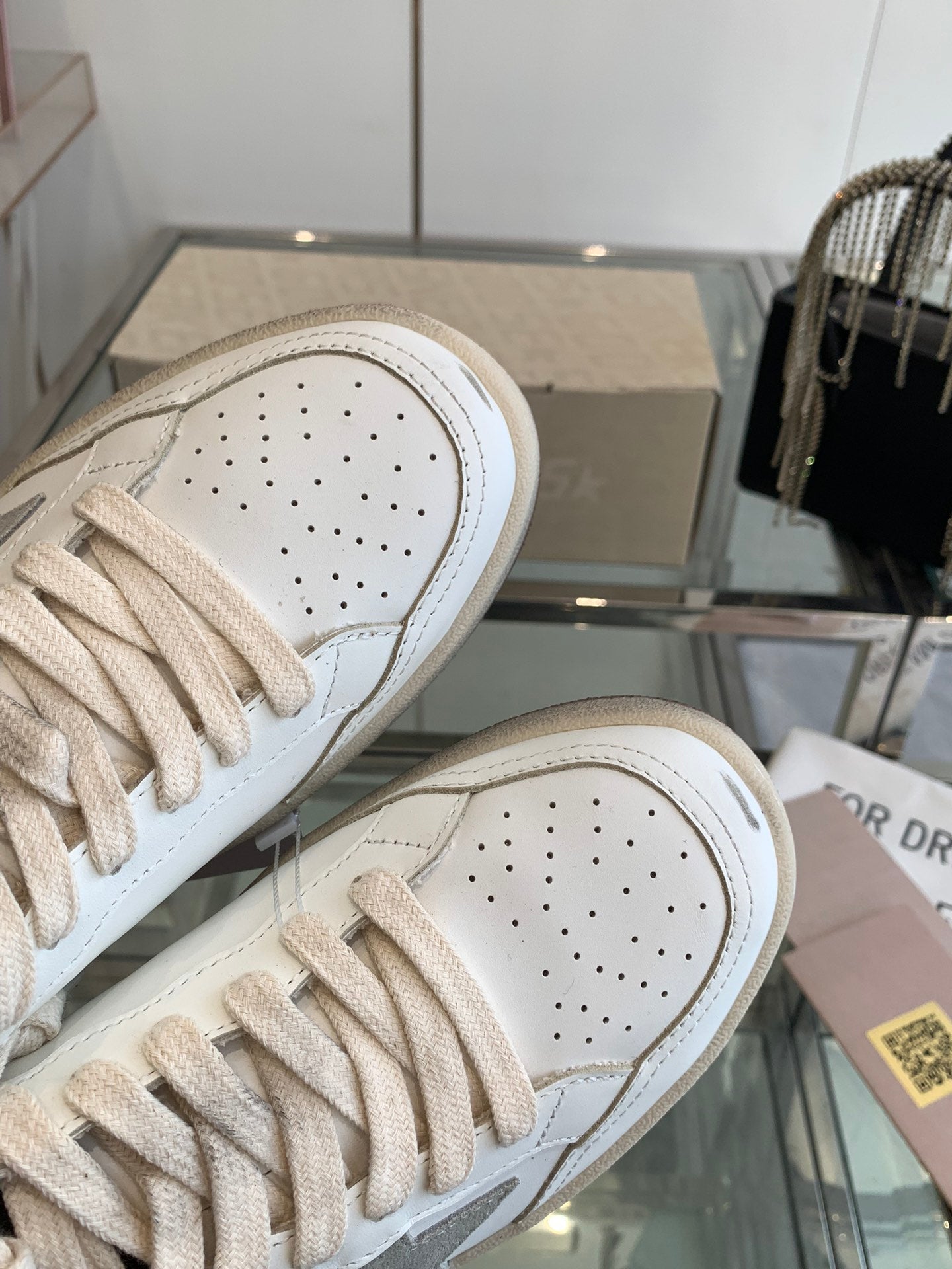 LuxluxHouse Best Quality Shoes Golden Goose