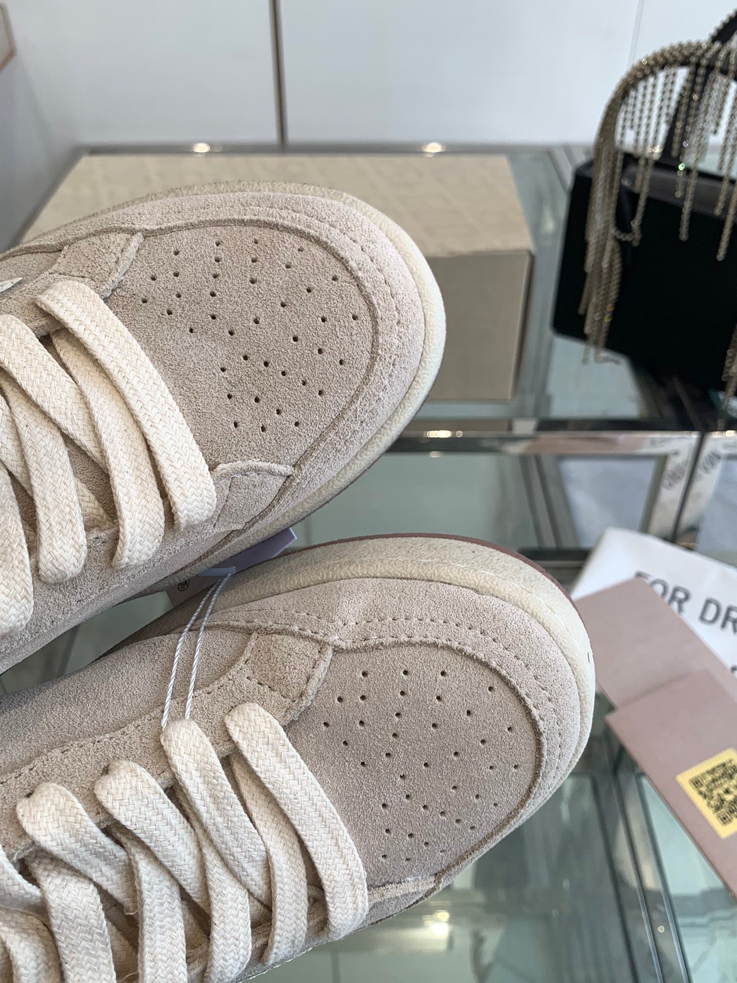 LuxluxHouse Best Quality Shoes Golden Goose