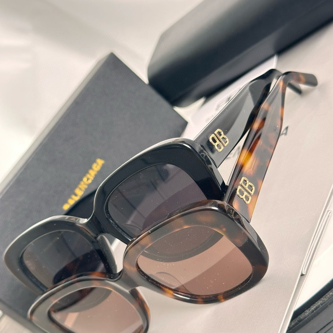 LuxluxHouse Best Quality Glasses Balenciaga