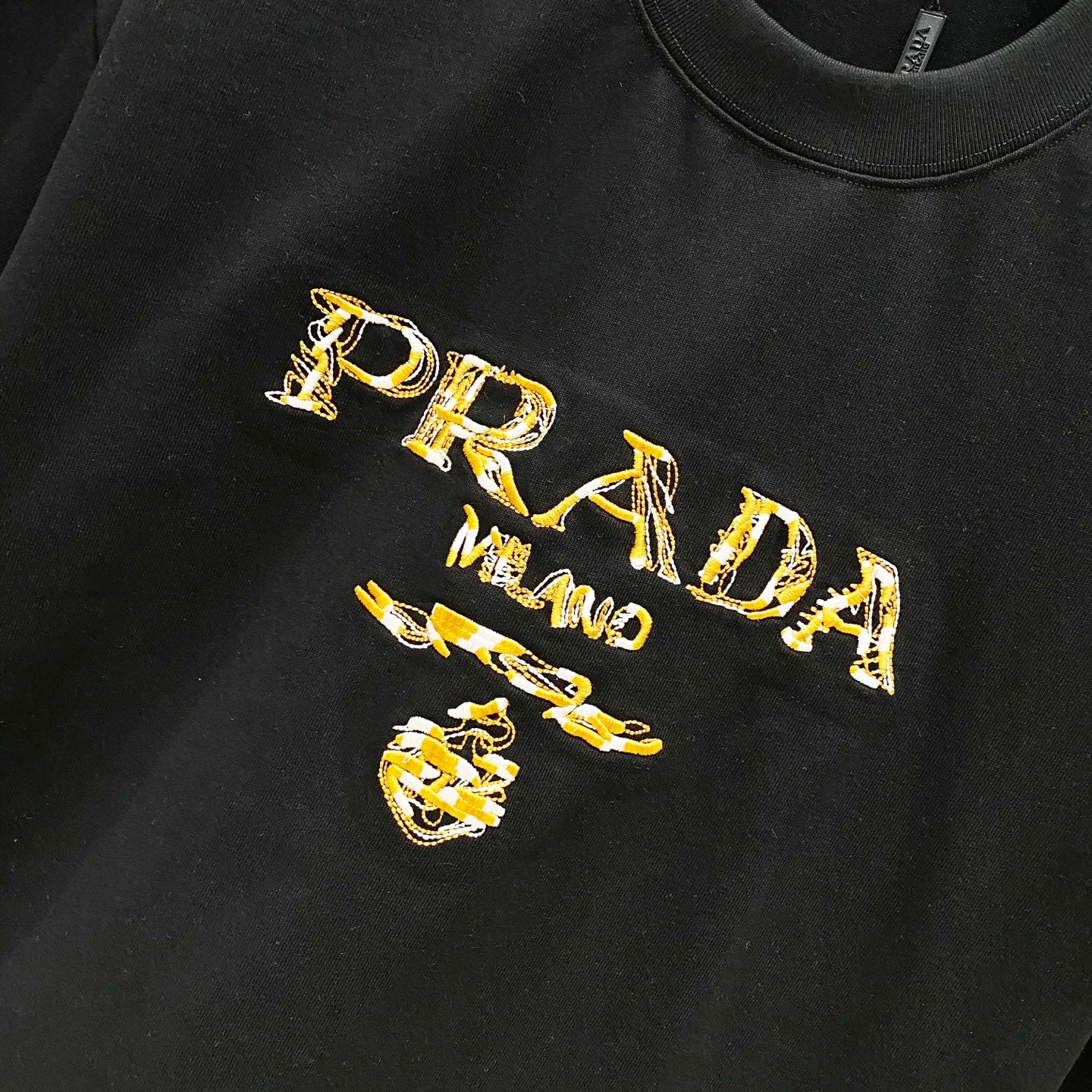 LuxluxHouse Best Quality Clothes T-shirt Prada