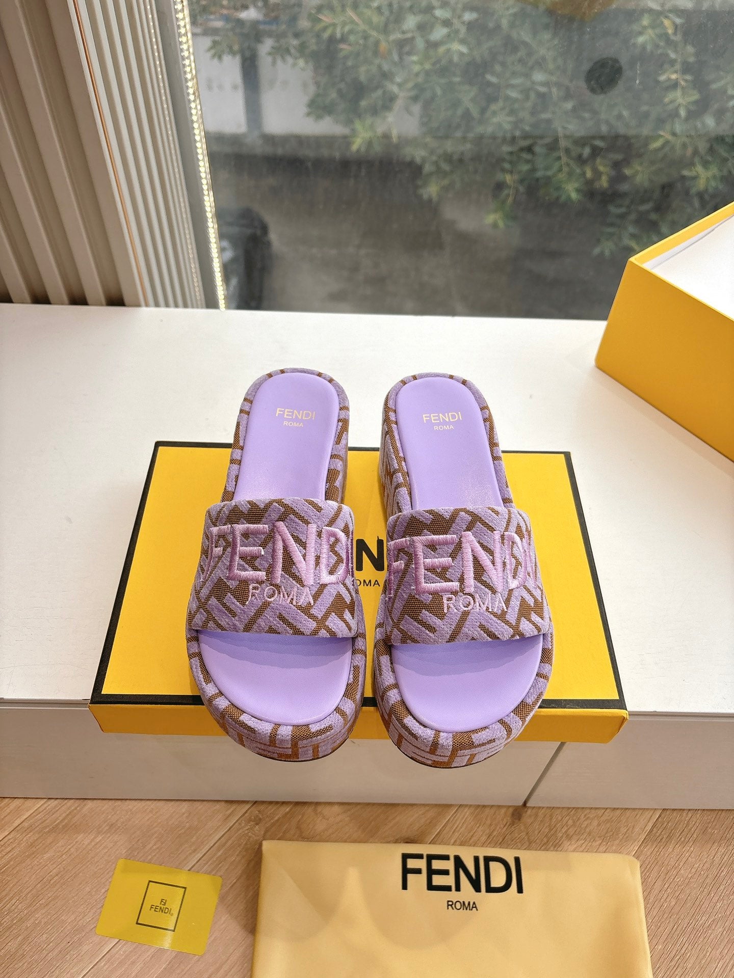 LuxluxHouse Best Quality Fendi Women Shoes