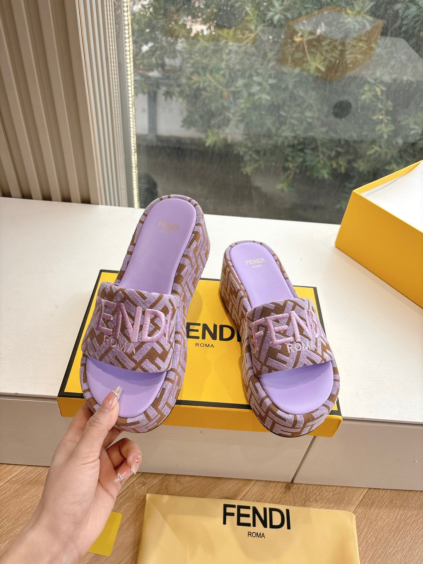 LuxluxHouse Best Quality Fendi Women Shoes