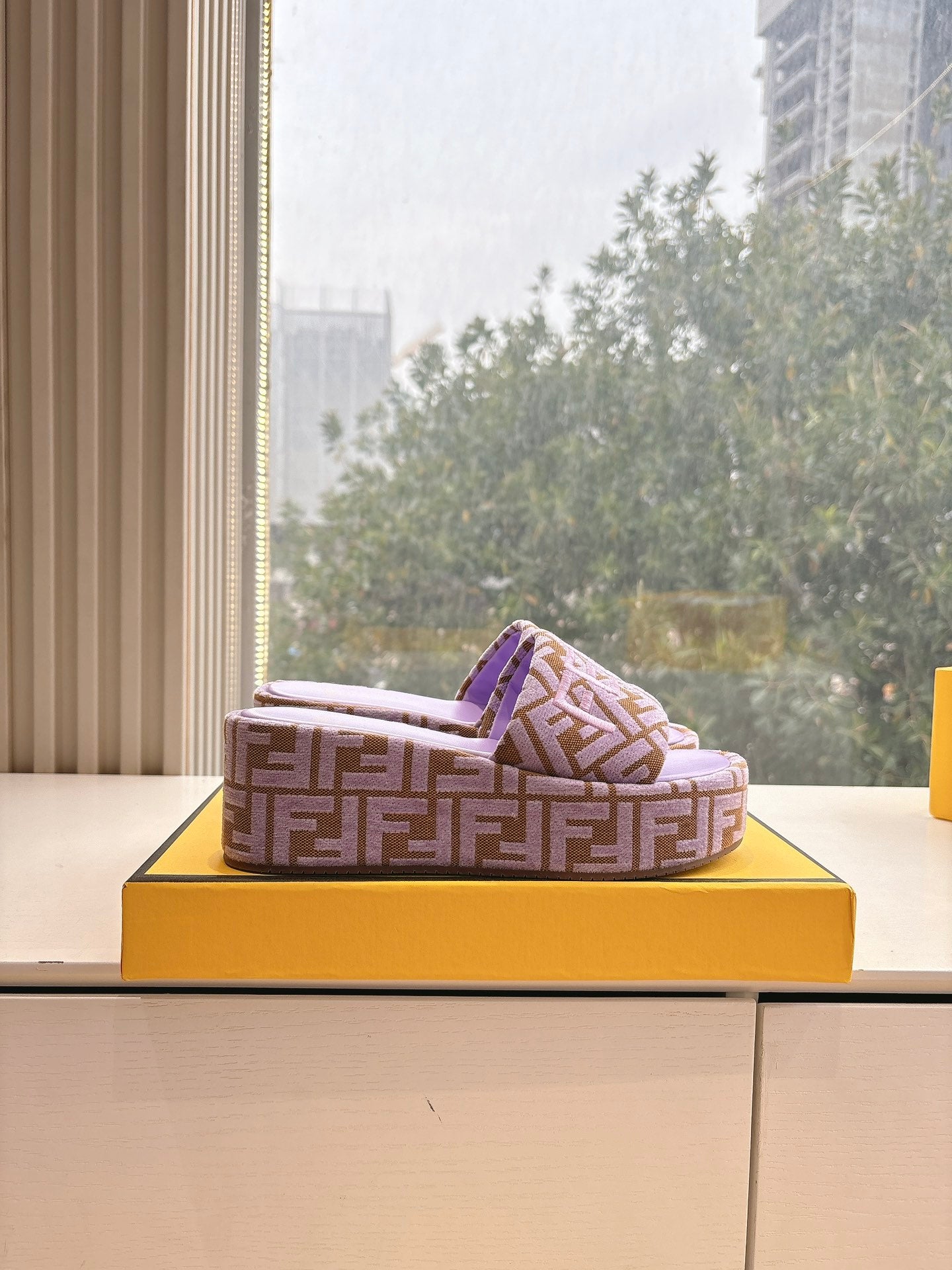 LuxluxHouse Best Quality Fendi Women Shoes