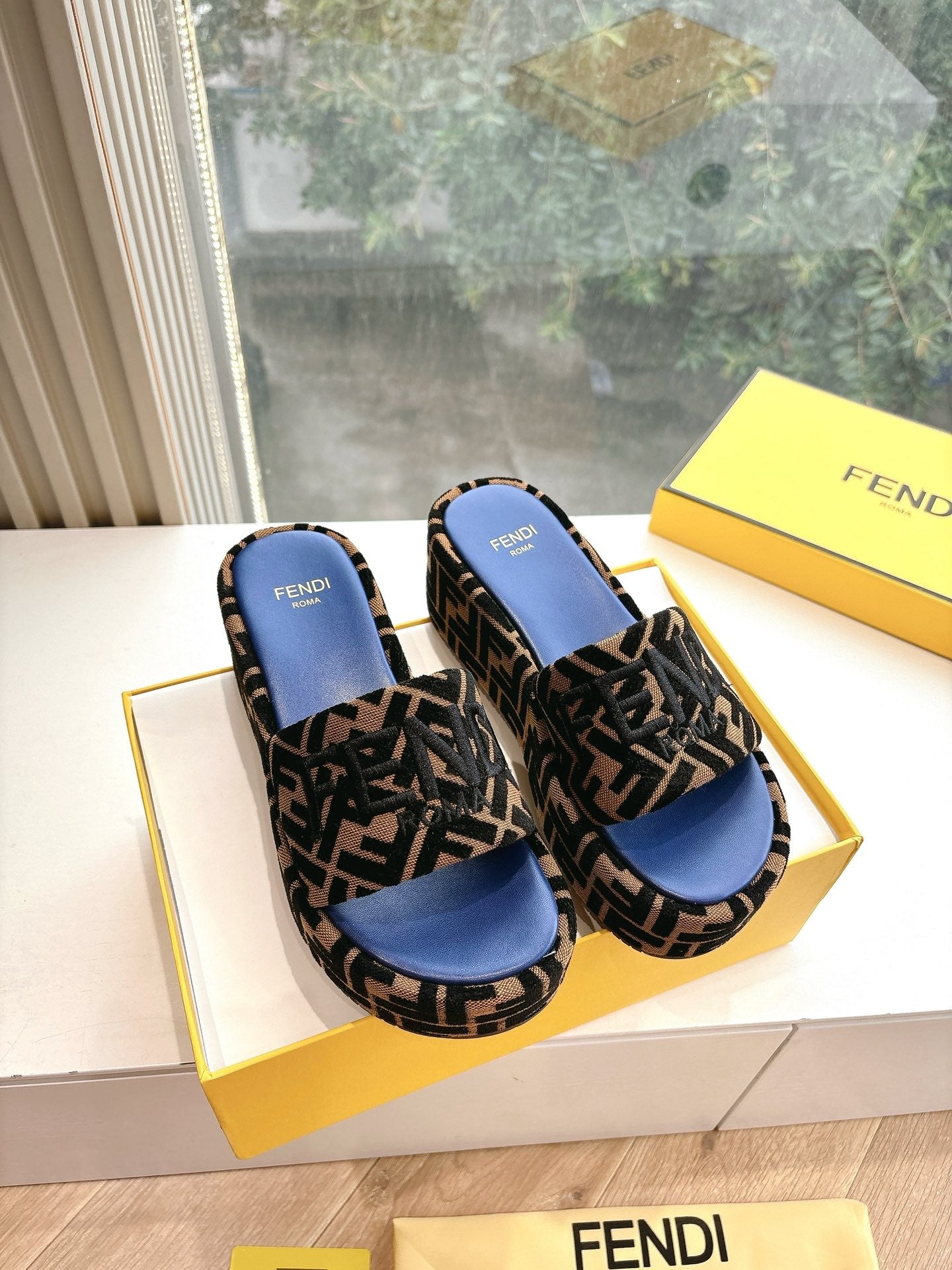 LuxluxHouse Best Quality Fendi Women Shoes