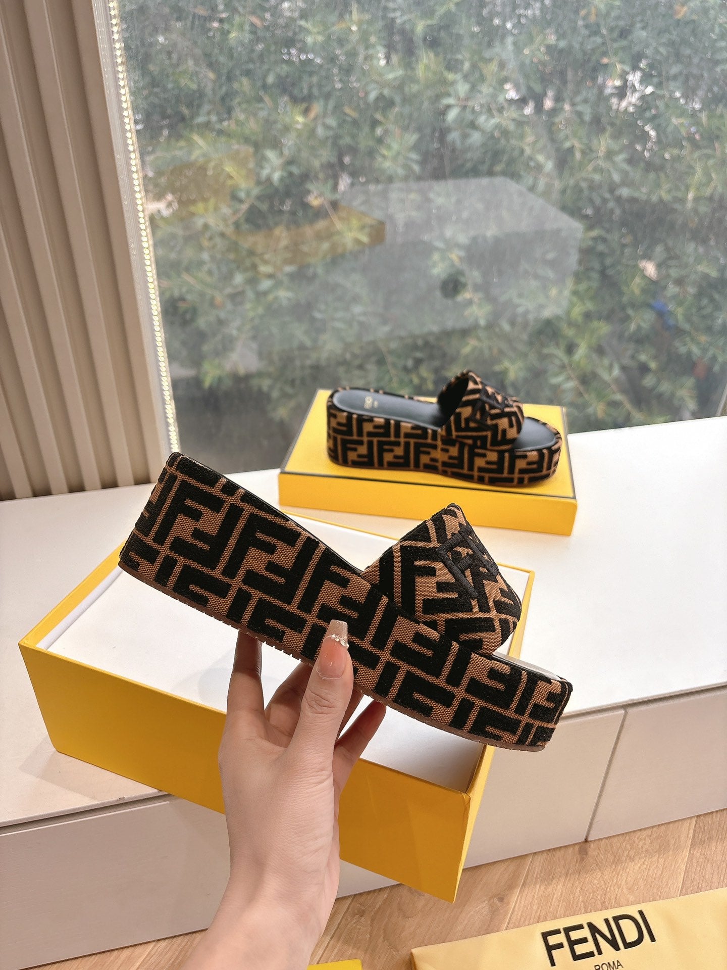 LuxluxHouse Best Quality Fendi Women Shoes