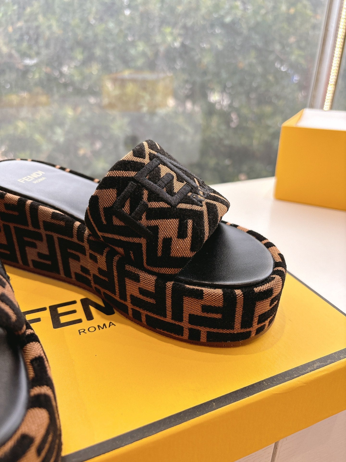 LuxluxHouse Best Quality Fendi Women Shoes
