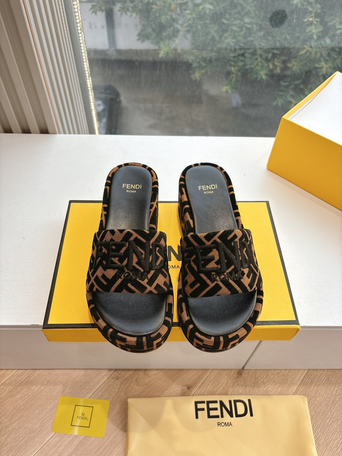 LuxluxHouse Best Quality Fendi Women Shoes