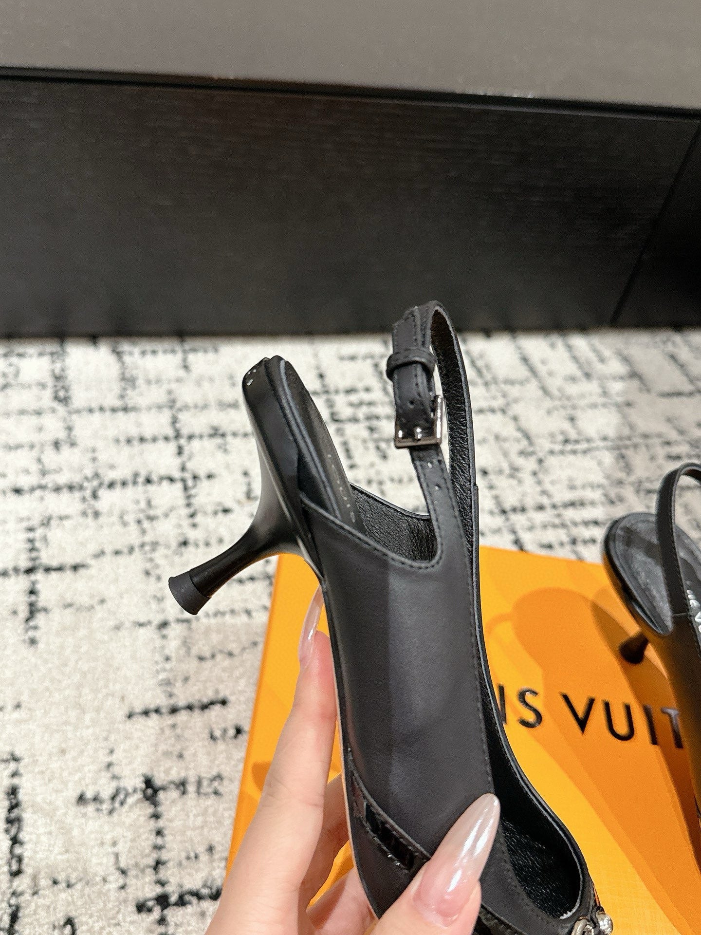LuxluxHouse Best Quality Women Shoes Louis Vuitton