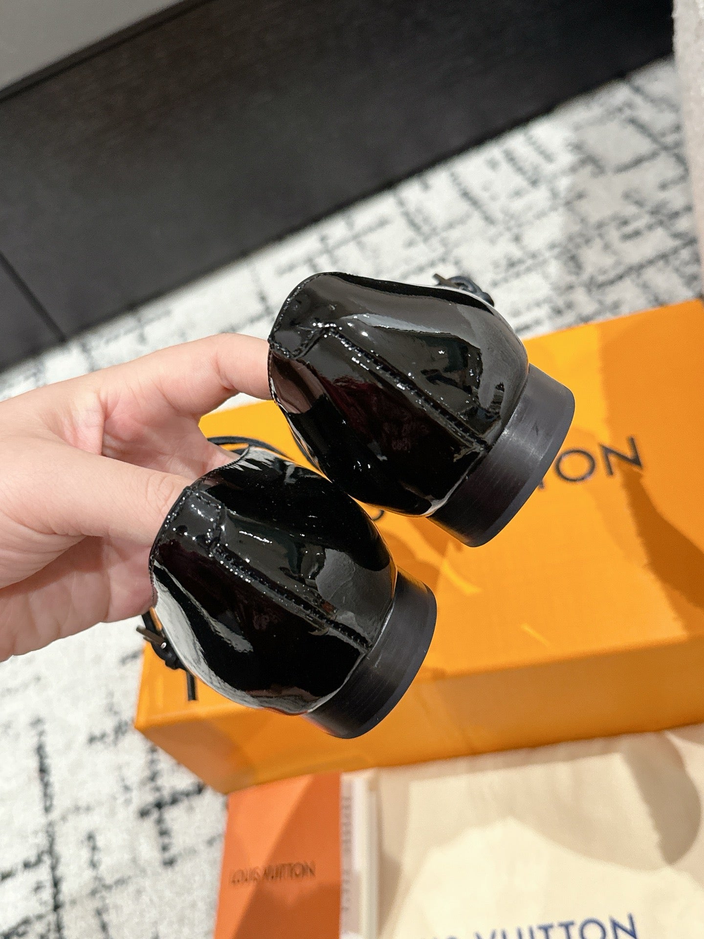 LuxluxHouse Best Quality Women Shoes Louis Vuitton