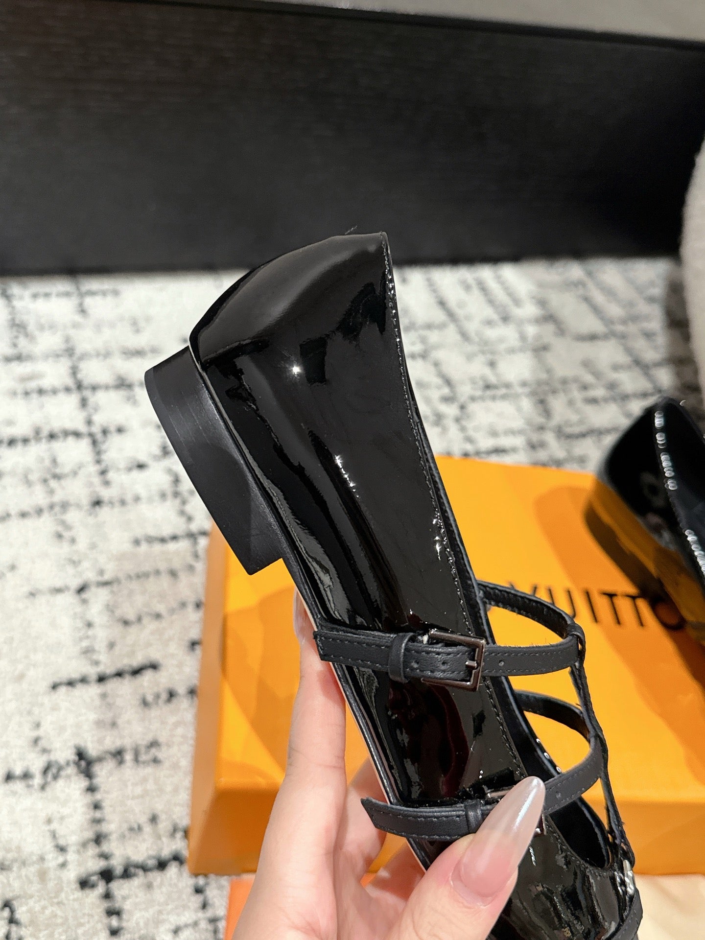 LuxluxHouse Best Quality Women Shoes Louis Vuitton