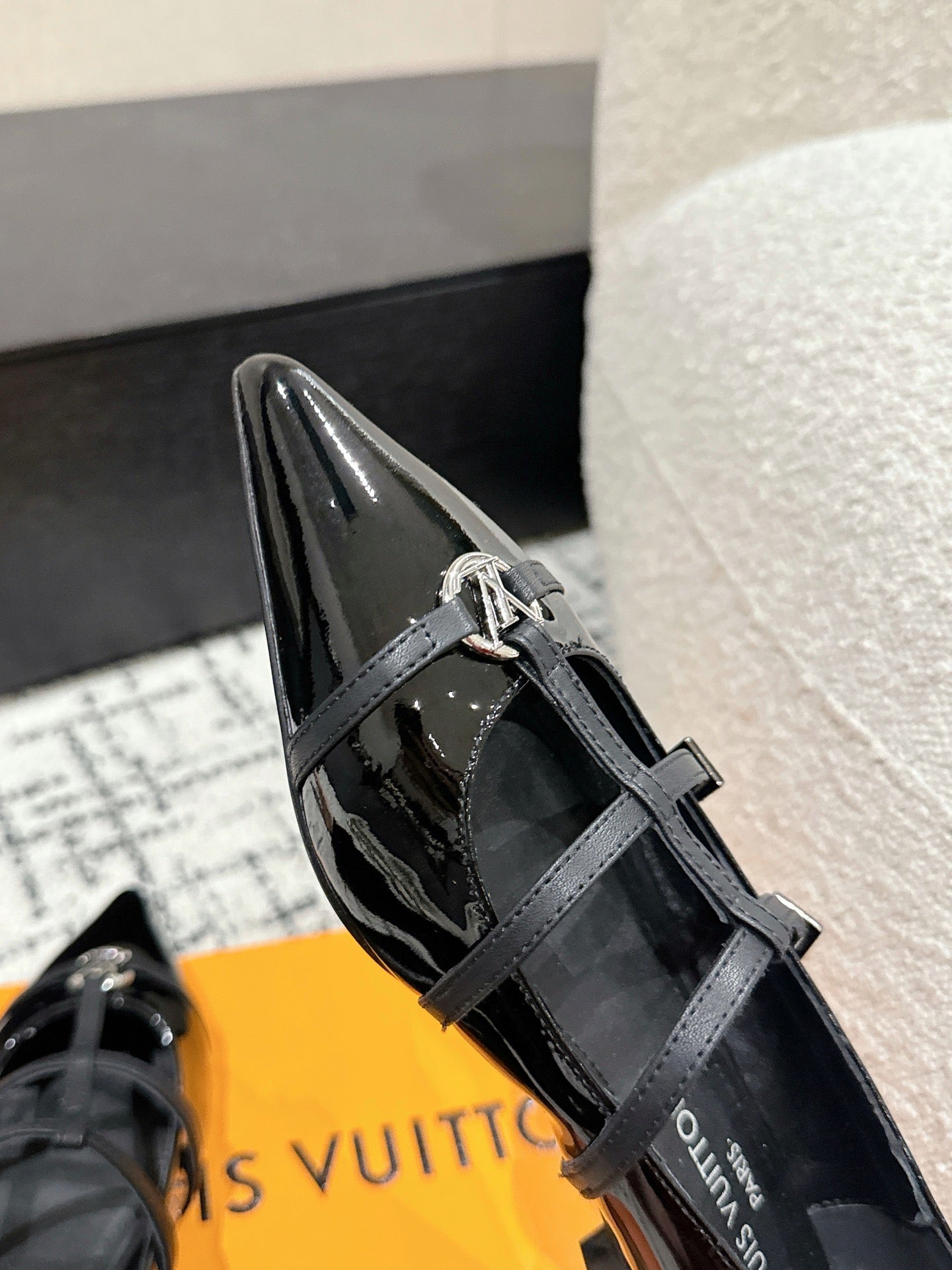 LuxluxHouse Best Quality Women Shoes Louis Vuitton