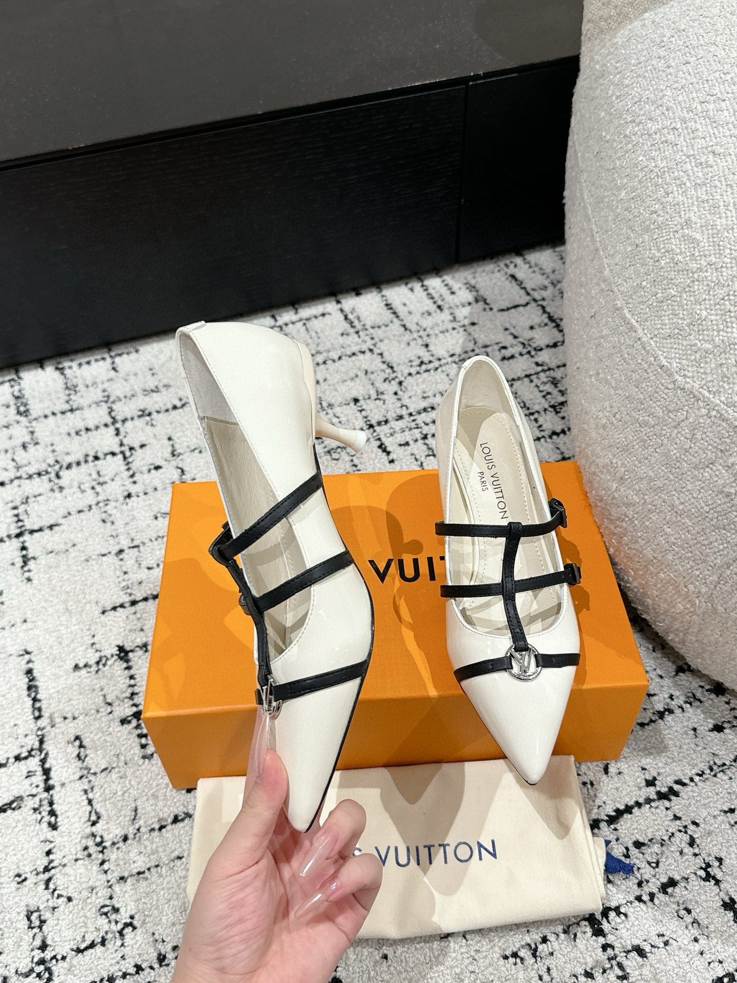 LuxluxHouse Best Quality Women Shoes Louis Vuitton