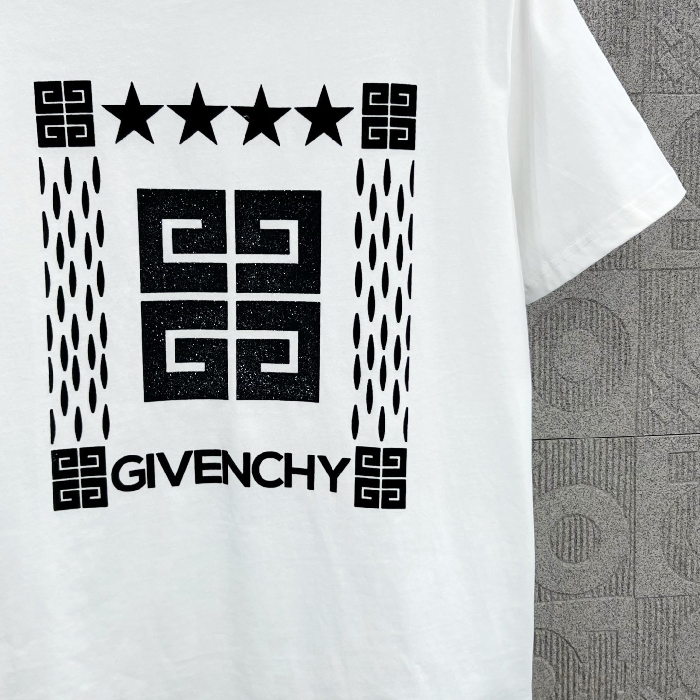 LuxluxHouse Best Quality Clothes Givenchy T-shirt