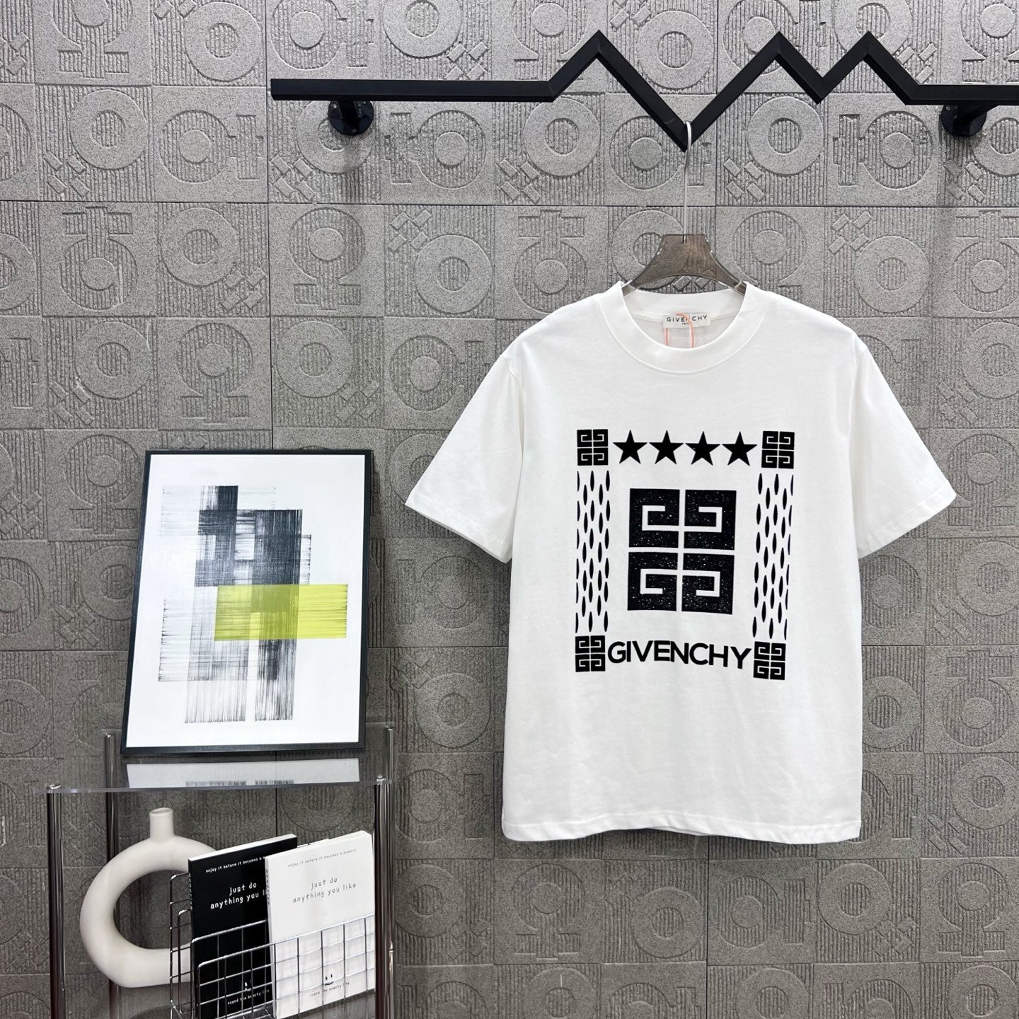 LuxluxHouse Best Quality Clothes Givenchy T-shirt