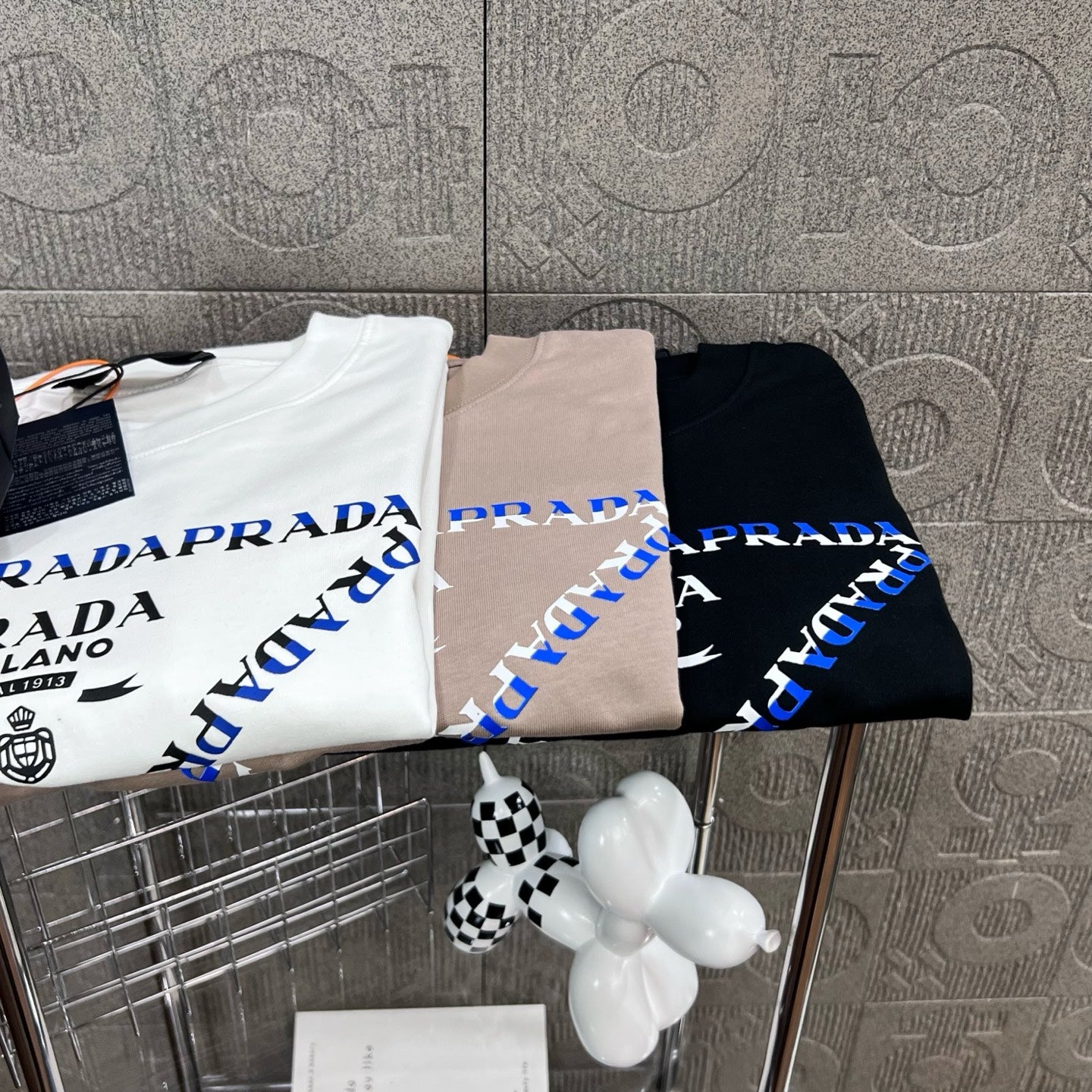 LuxluxHouse Best Quality Clothes T-shirt Prada