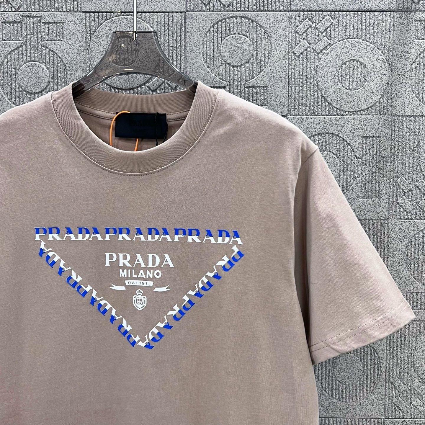 LuxluxHouse Best Quality Clothes T-shirt Prada