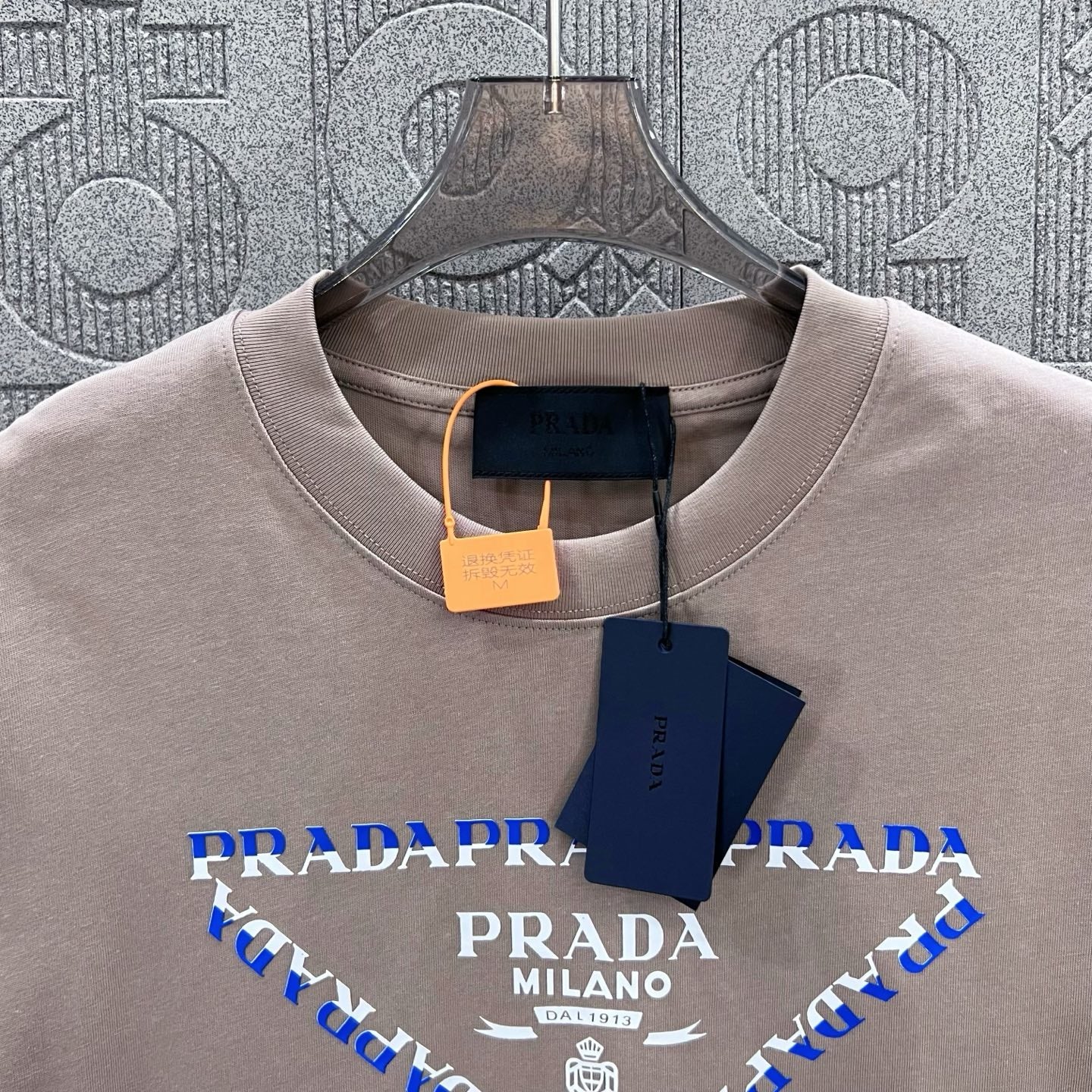 LuxluxHouse Best Quality Clothes T-shirt Prada