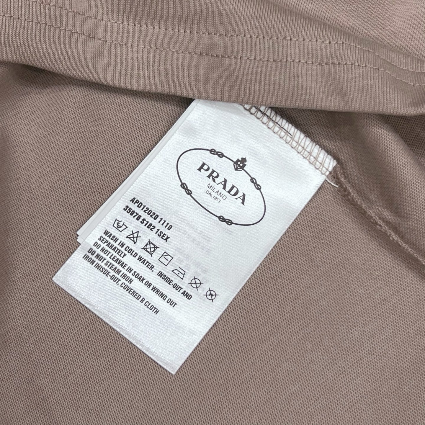 LuxluxHouse Best Quality Clothes T-shirt Prada
