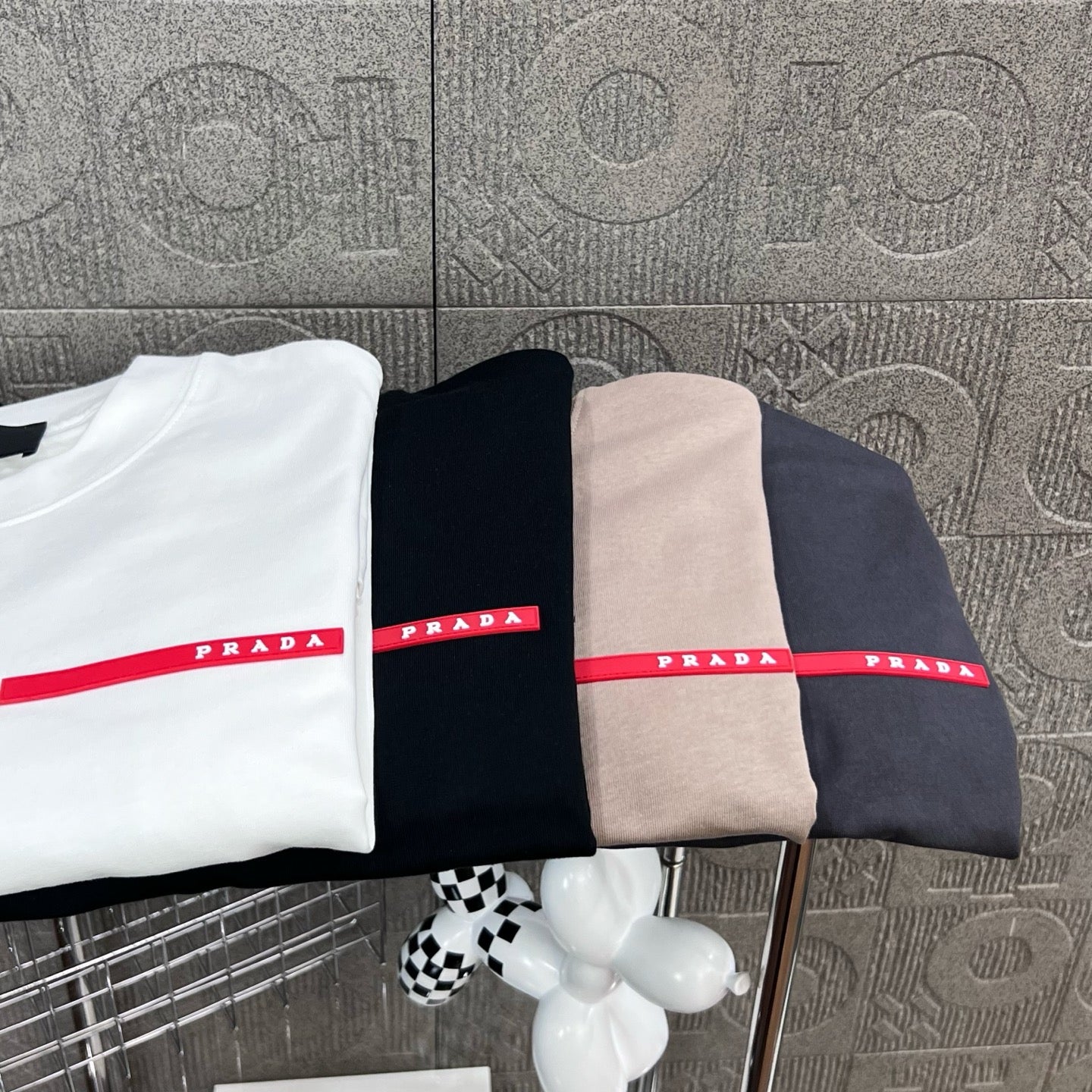 LuxluxHouse Best Quality Clothes T-shirt Prada