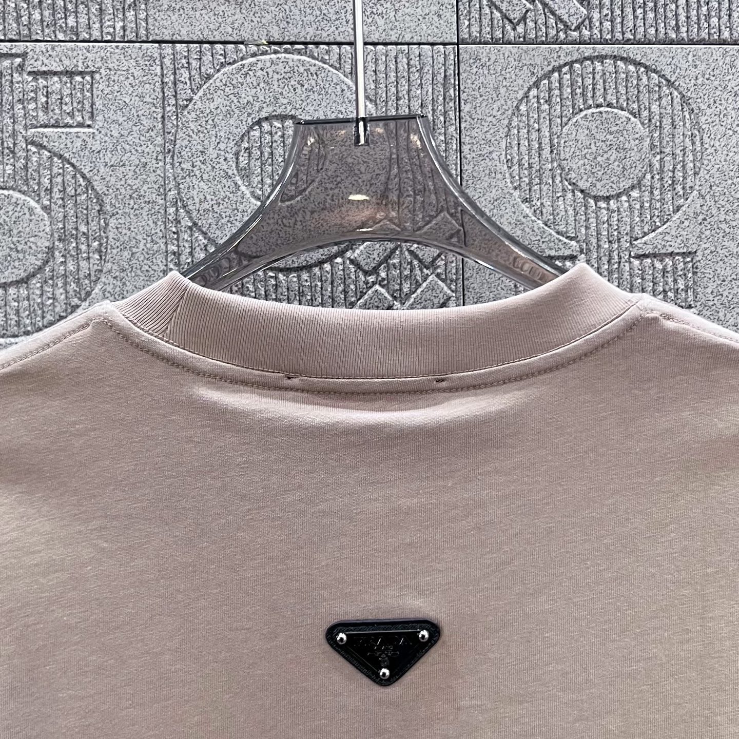LuxluxHouse Best Quality Clothes T-shirt Prada