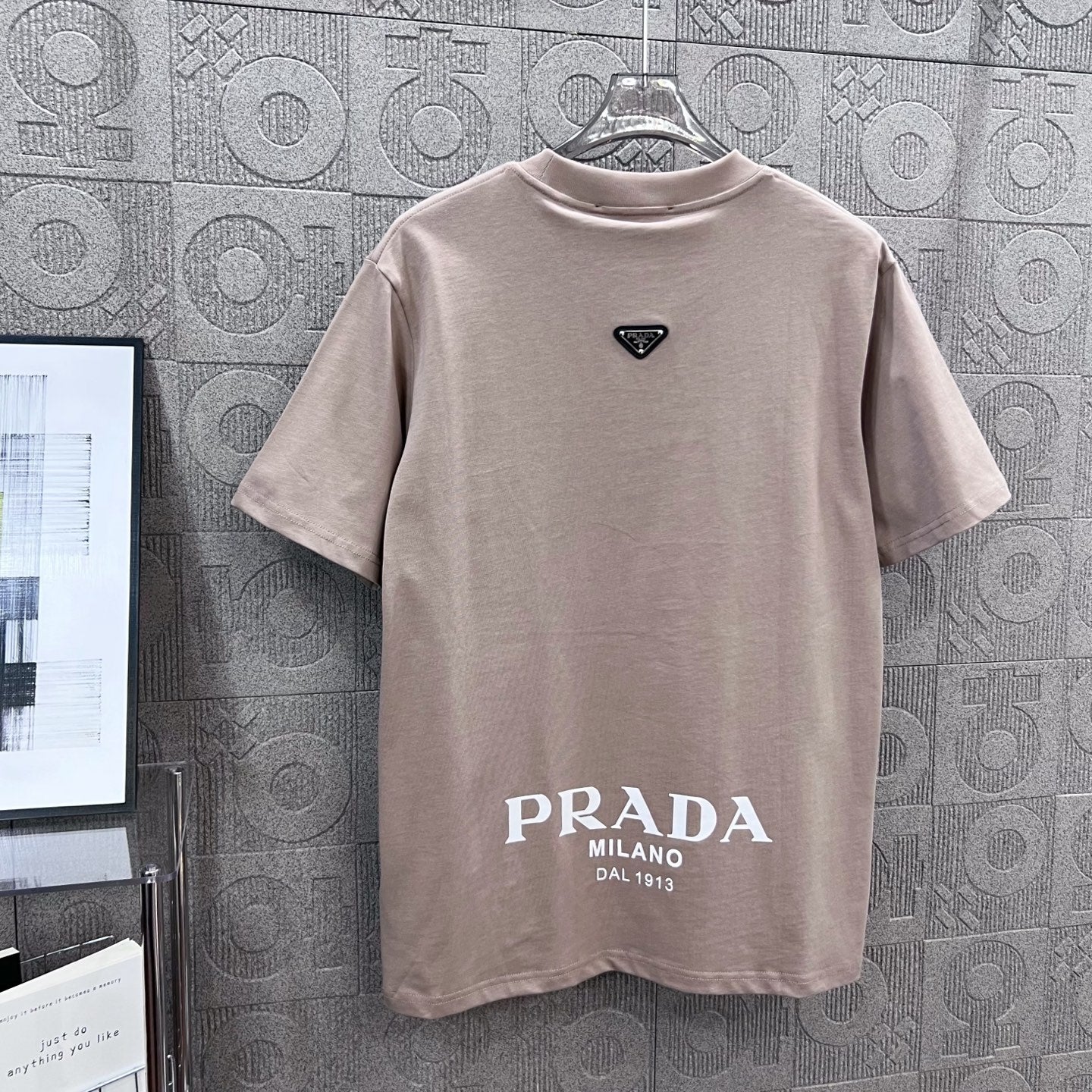 LuxluxHouse Best Quality Clothes T-shirt Prada