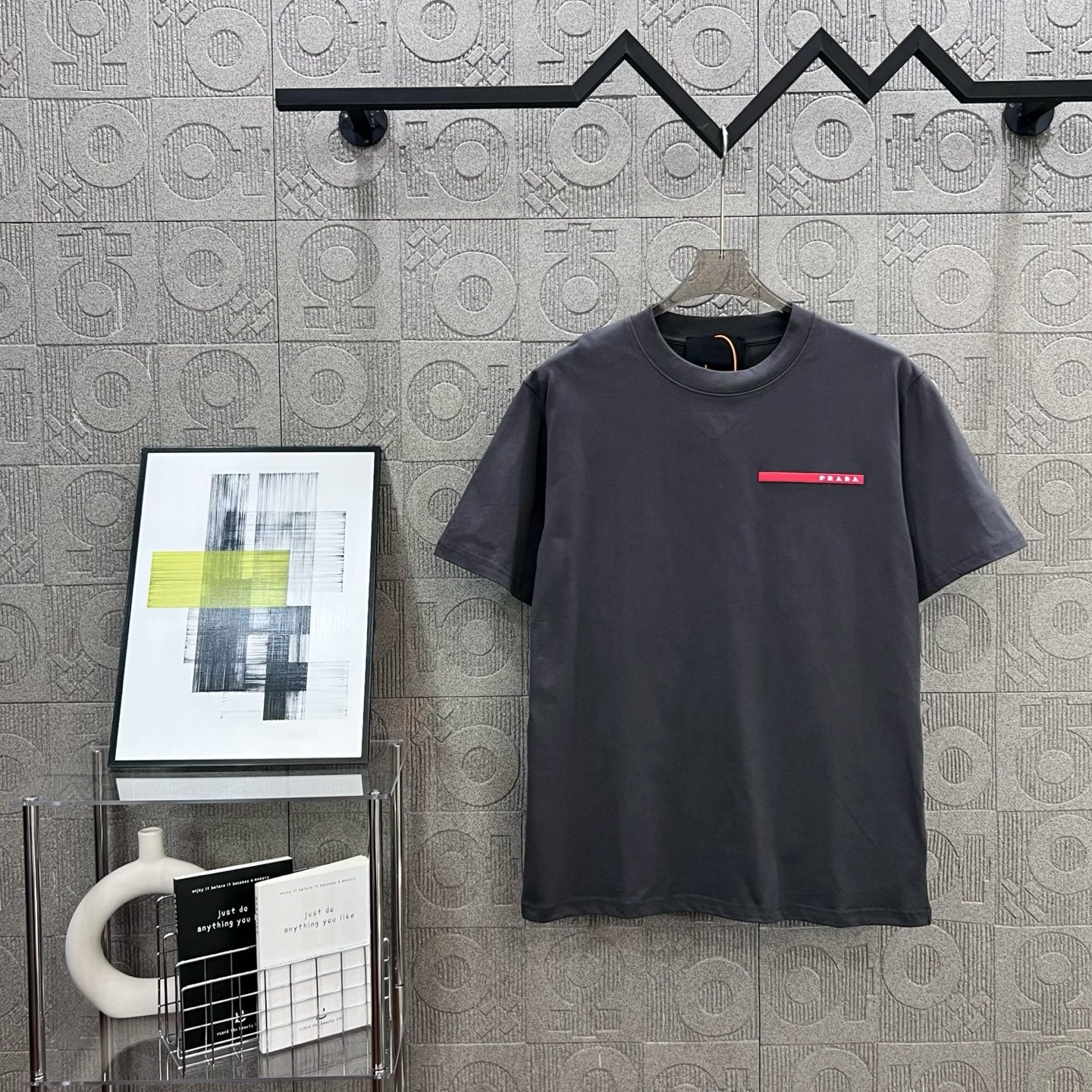 LuxluxHouse Best Quality Clothes T-shirt Prada