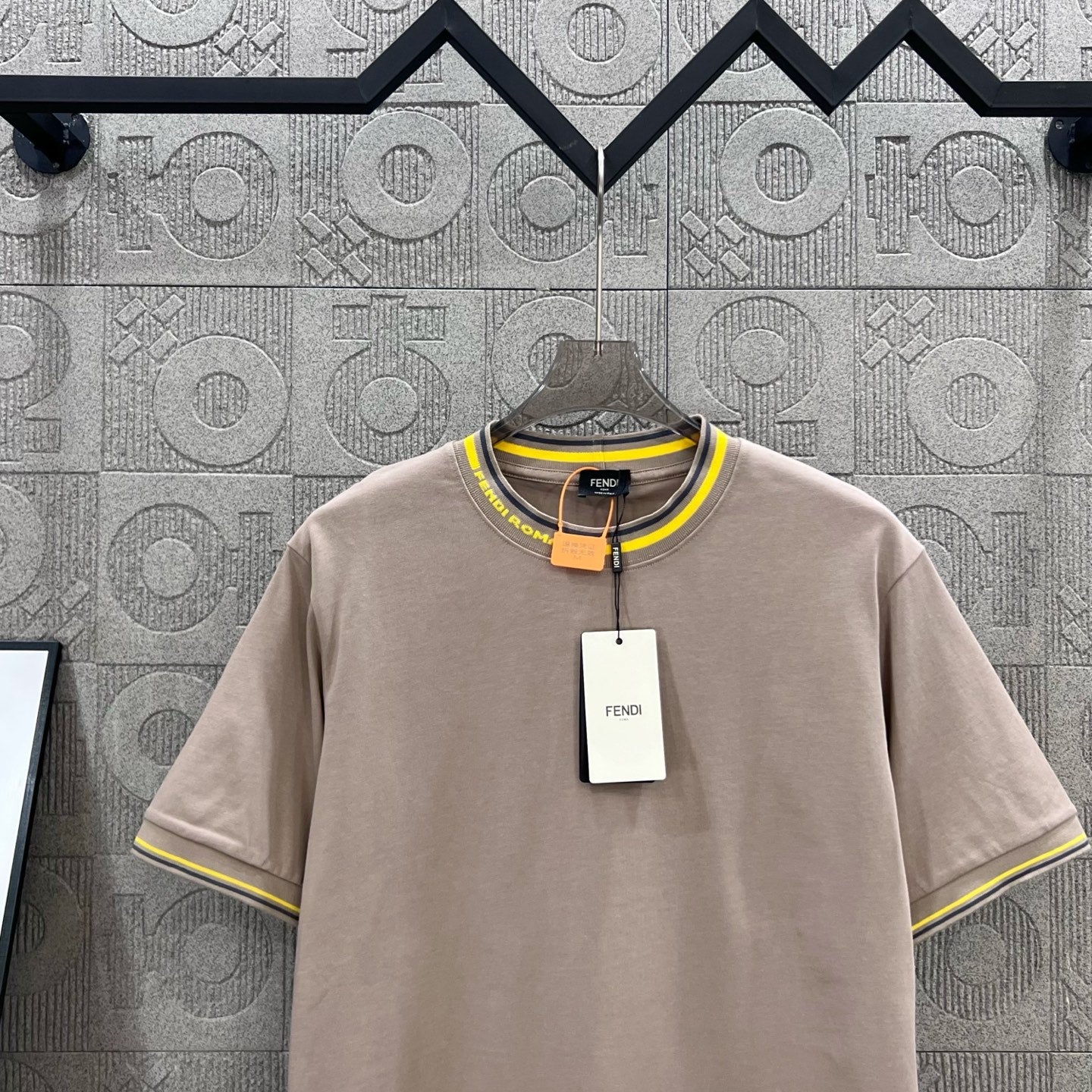 LuxluxHouse Best Quality Clothes Fendi T-shirt