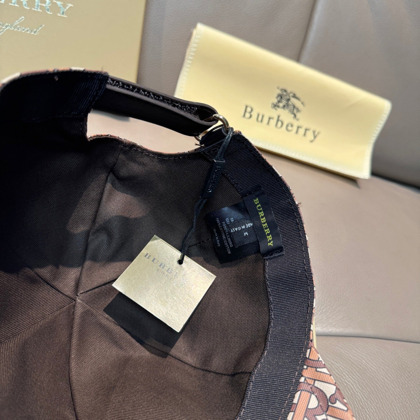 LuxluxHouse Best Quality Burberry Caps