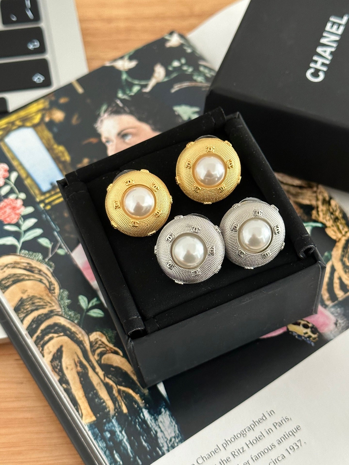 LuxluxHouse Low Price And High Quality Accessories Chanel