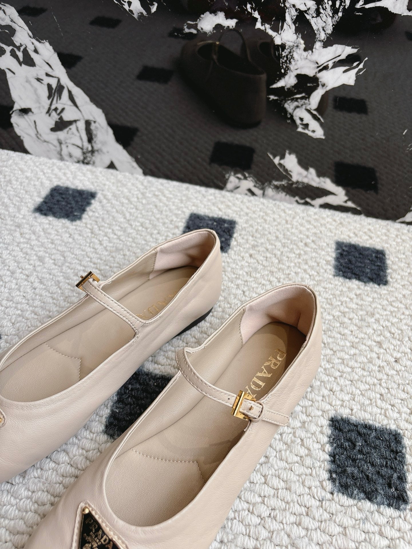 LuxluxHouse Best Quality Women Shoes Prada