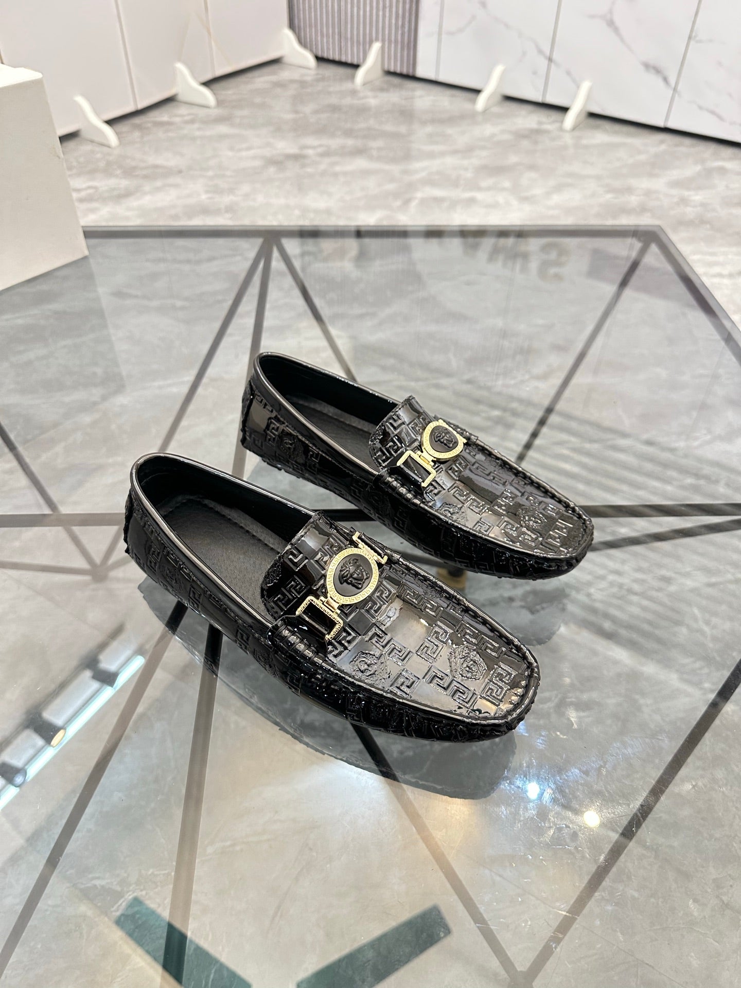 LuxluxHouse Best Quality Shoes Versace