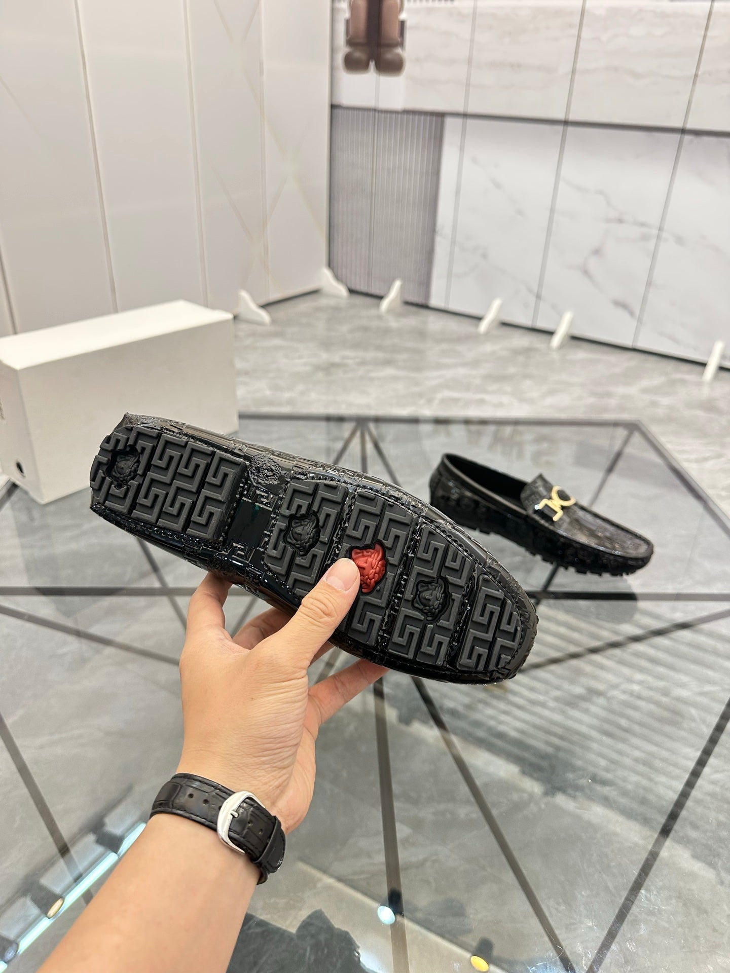 LuxluxHouse Best Quality Shoes Versace