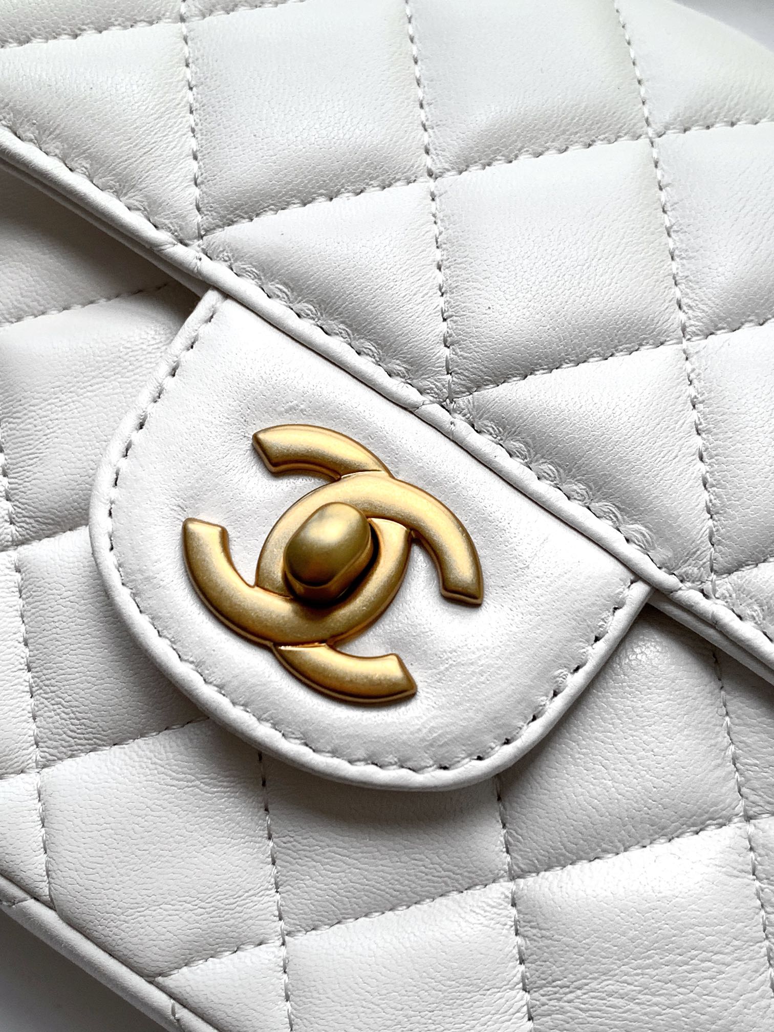 LuxluxHouse Best Quality Bags Chanel Women