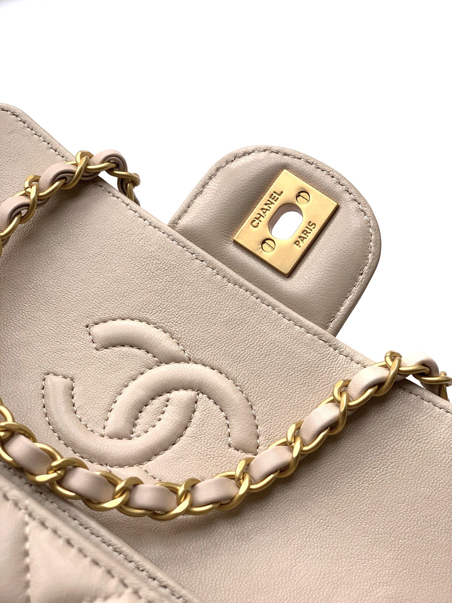 LuxluxHouse Best Quality Bags Chanel Women