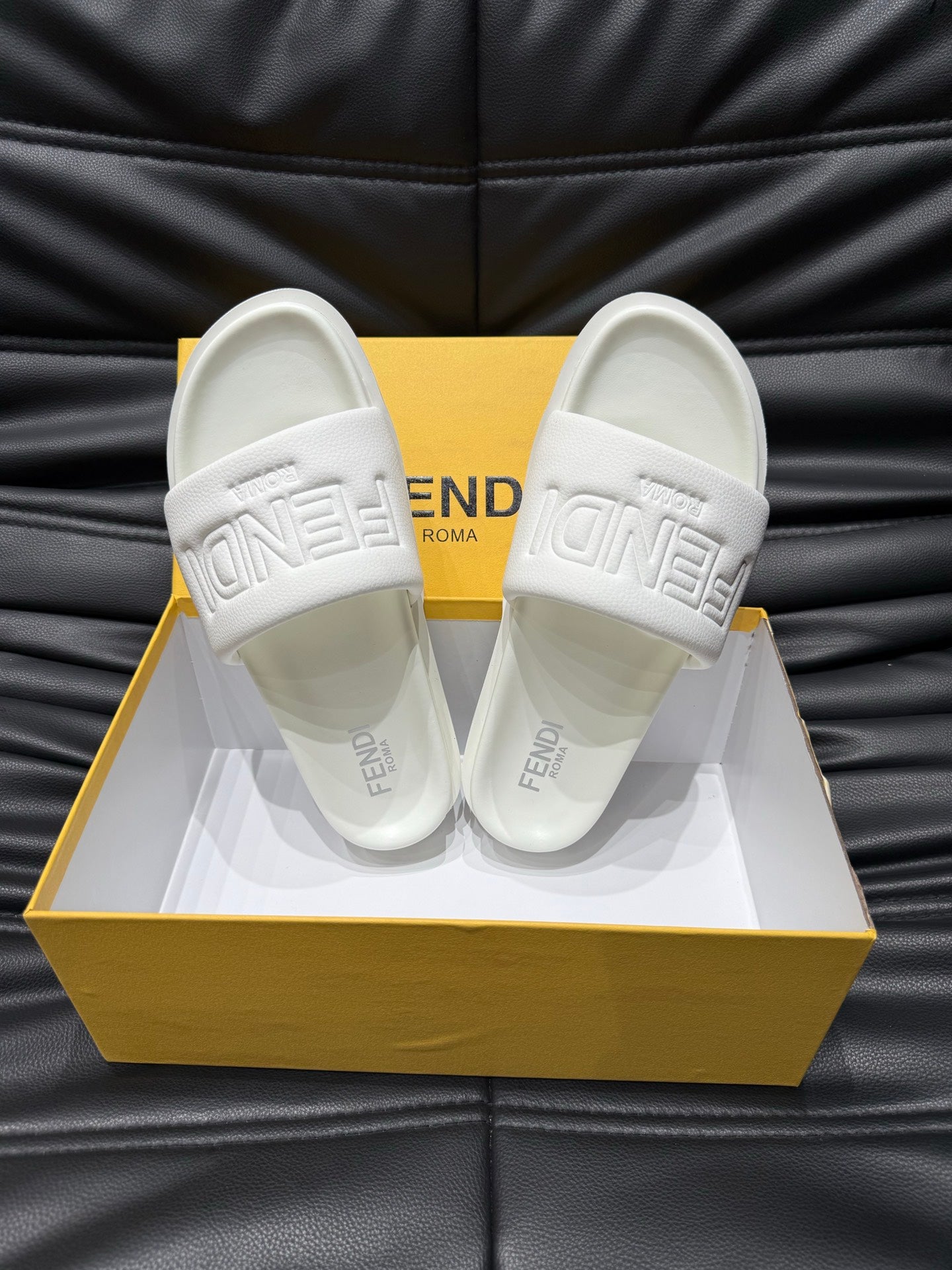 LuxluxHouse Best Quality Sandals Fendi