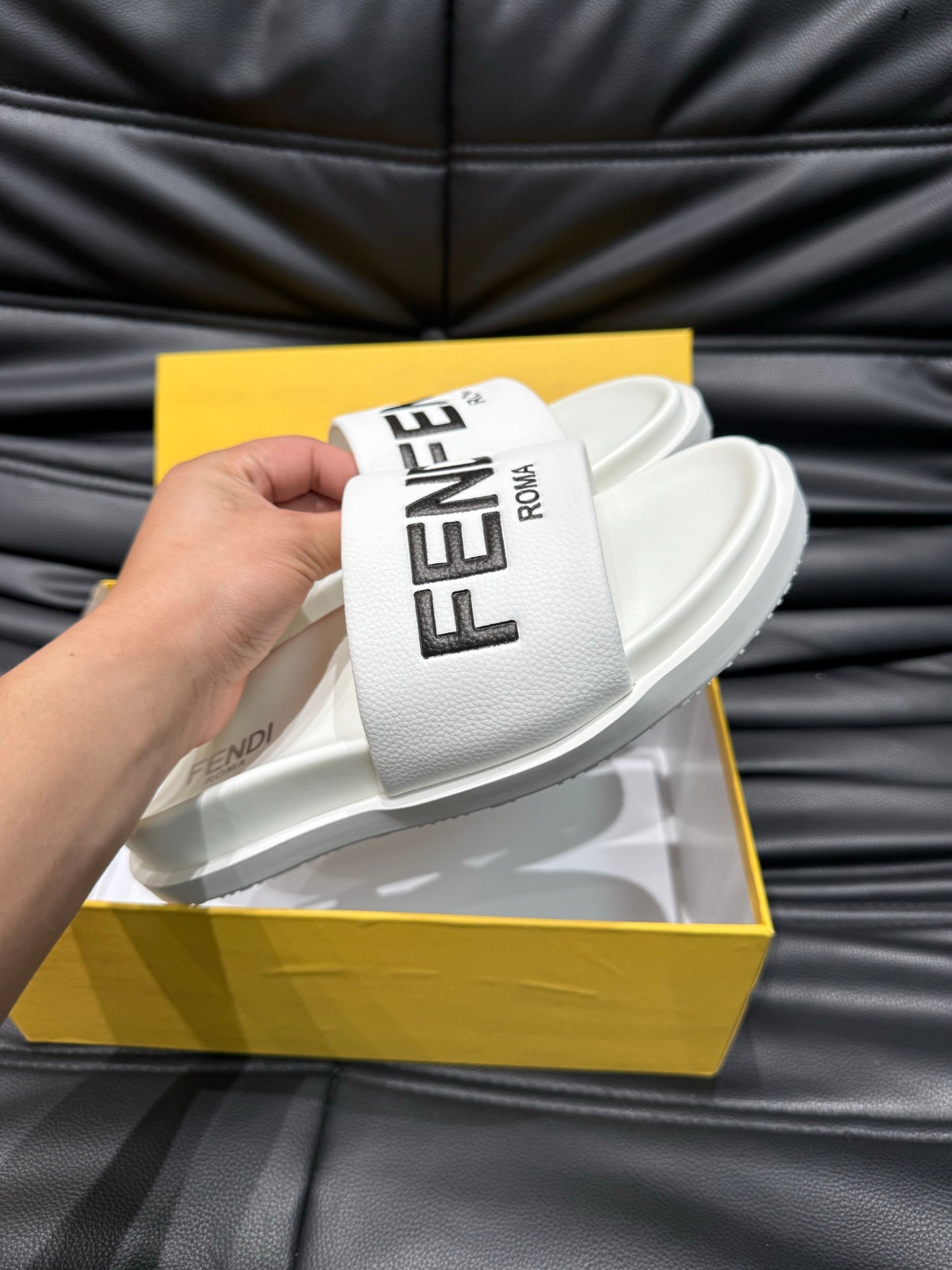 LuxluxHouse Best Quality Sandals Fendi