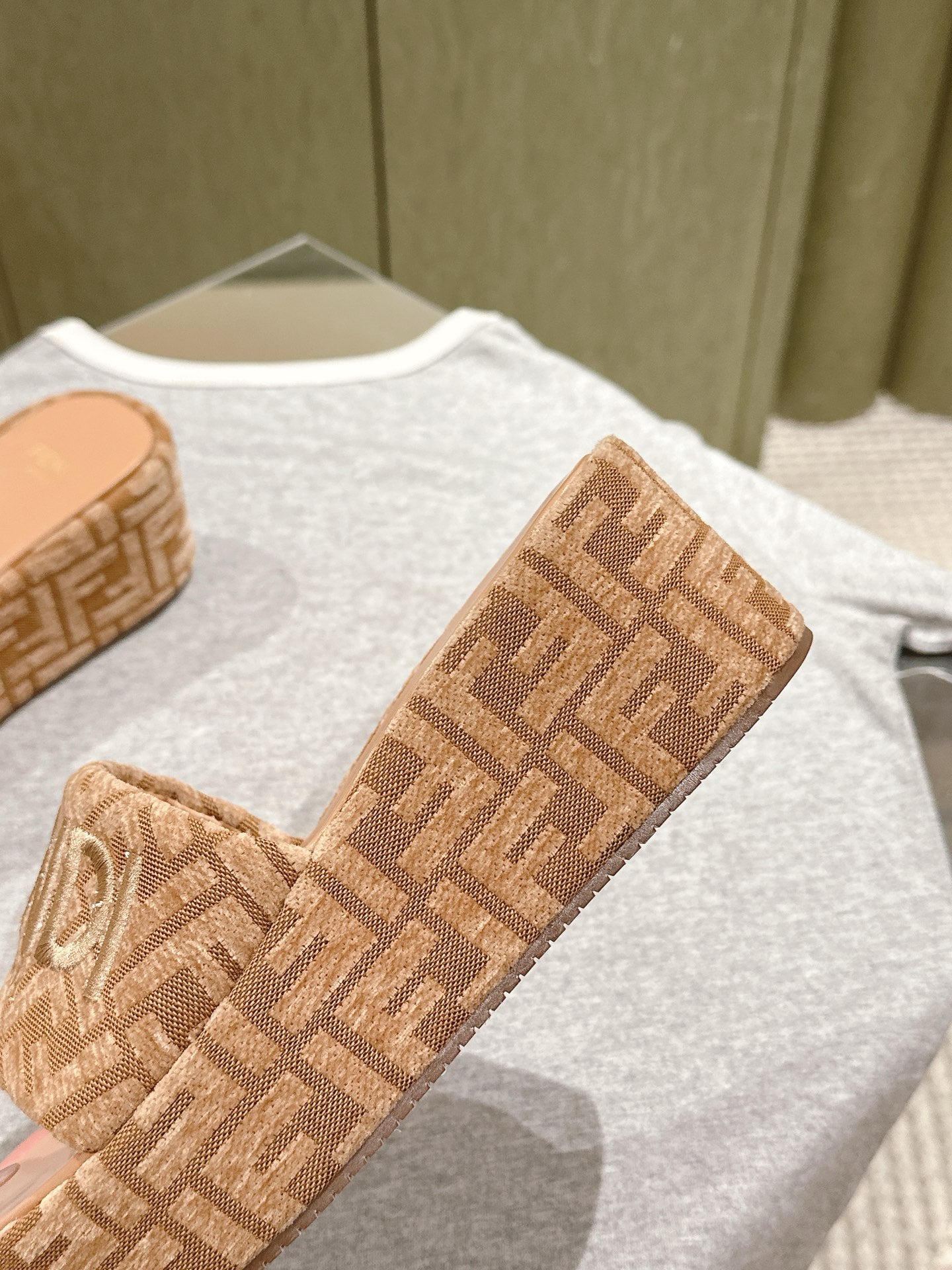 LuxluxHouse Best Quality Fendi Women Shoes