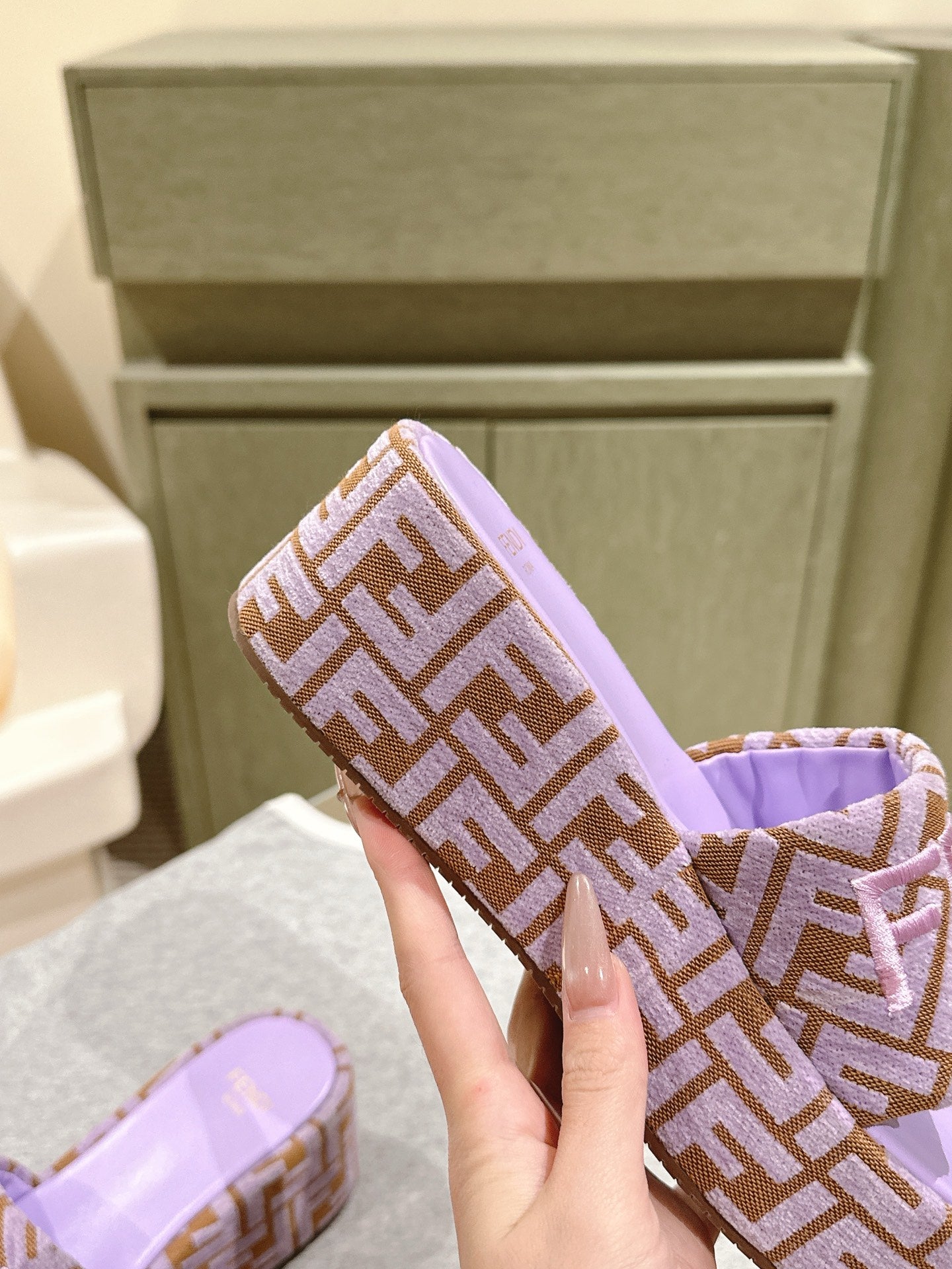 LuxluxHouse Best Quality Fendi Women Shoes